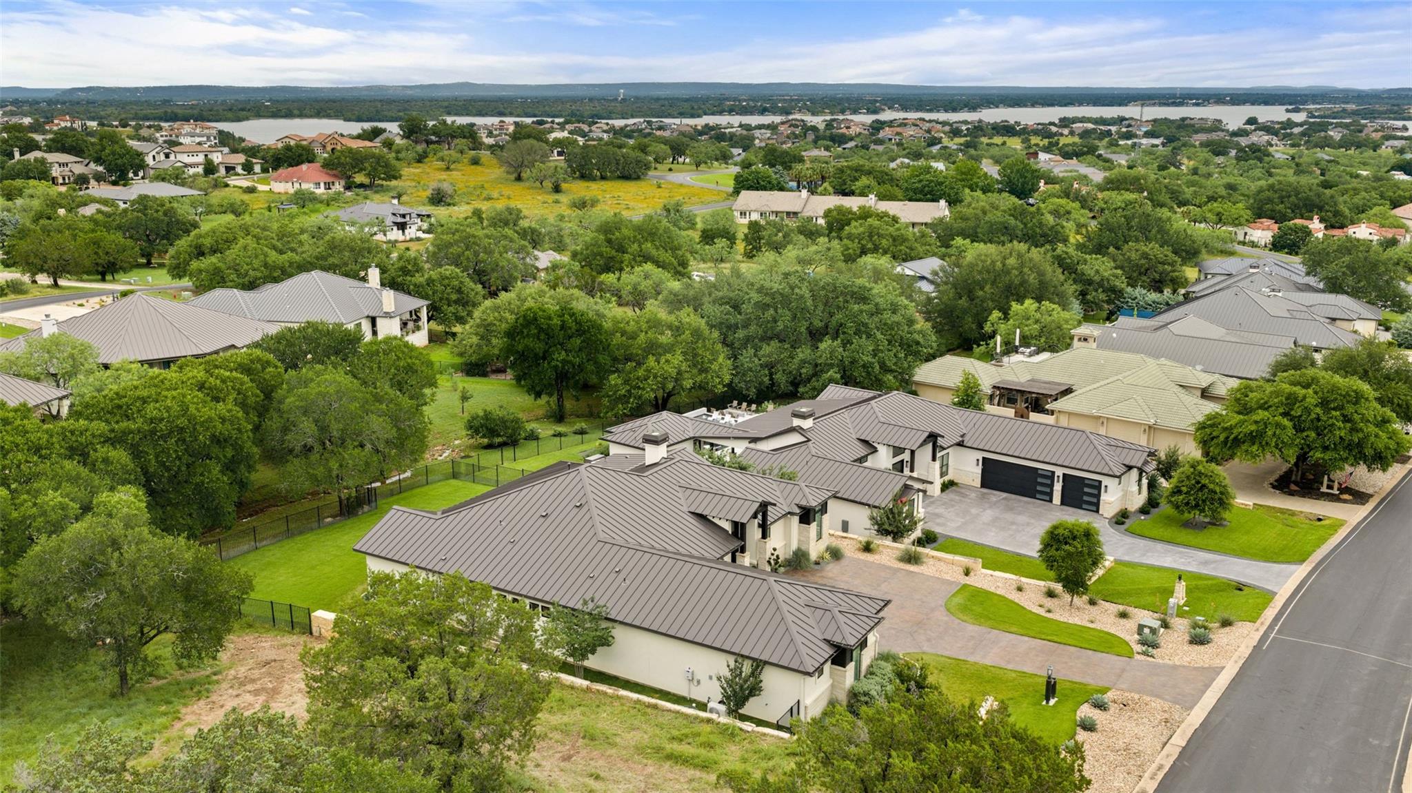 2900 Bay West Blvd, Horseshoe Bay, TX 78657