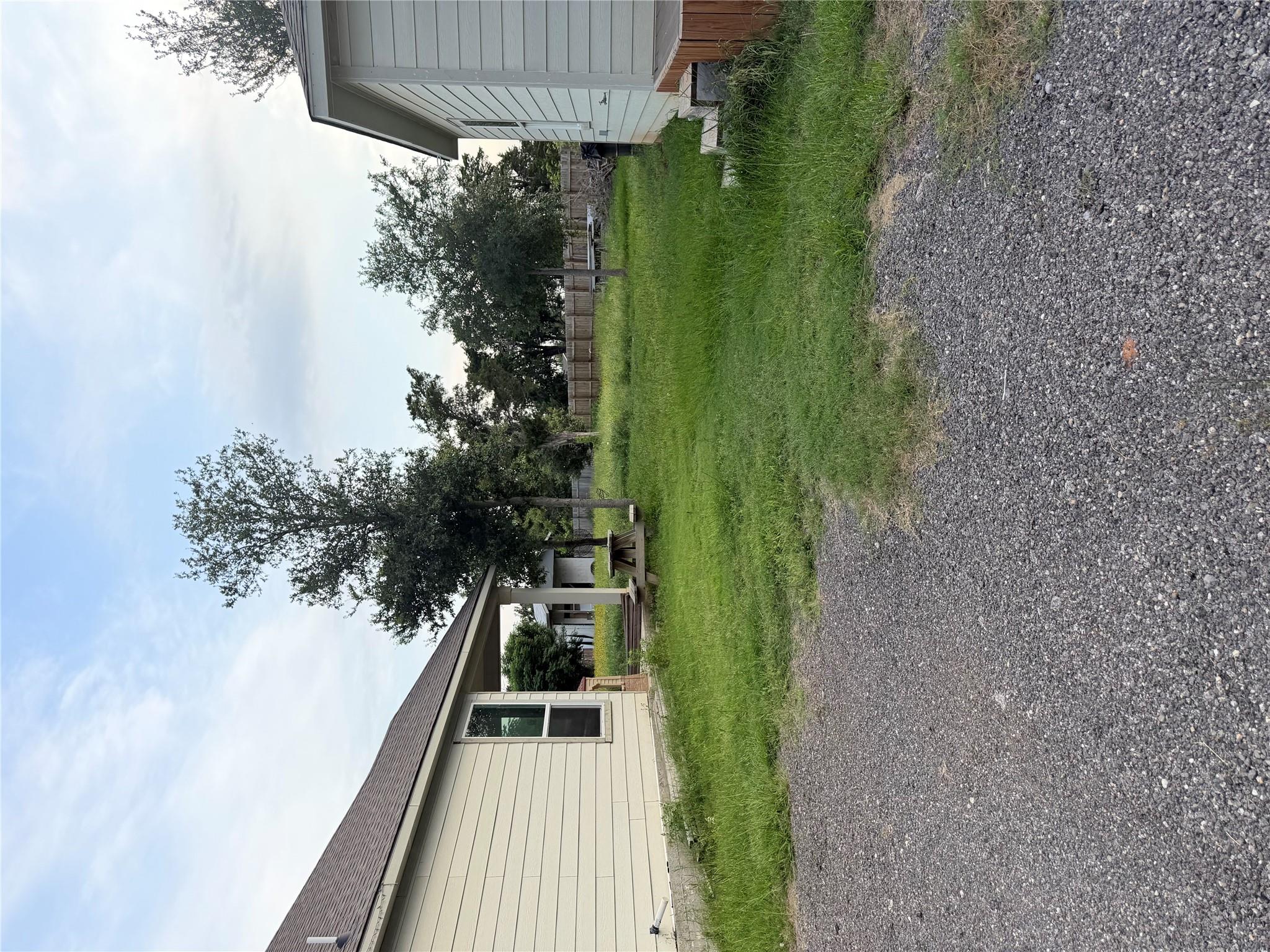140 Arosa Dr, Elgin, TX 78621
