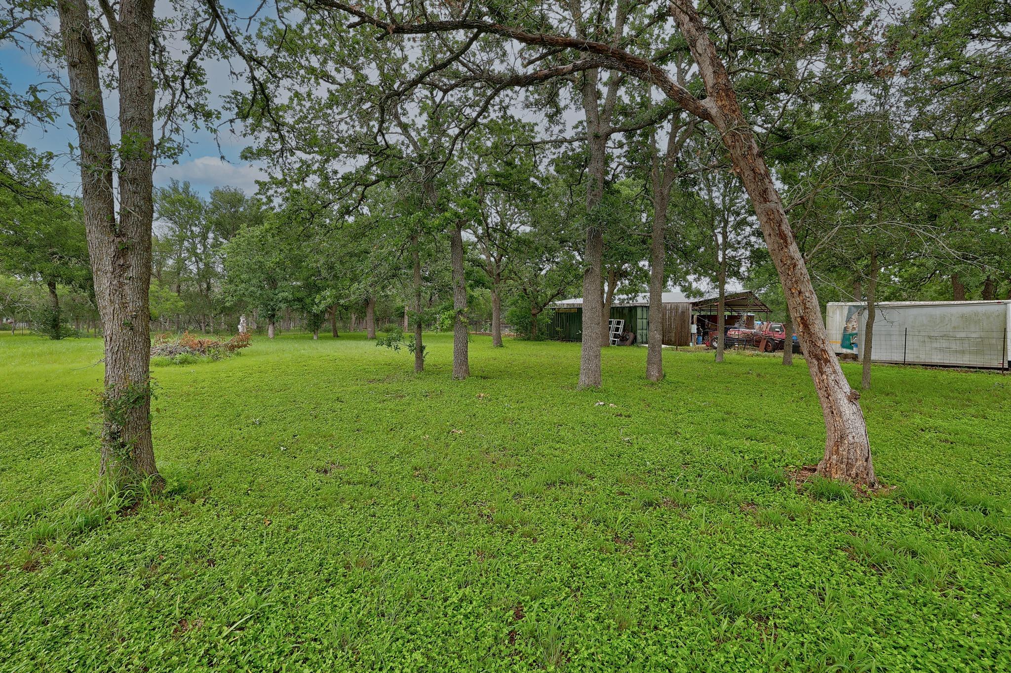 288 The Forest Rd, Dale, TX 78616