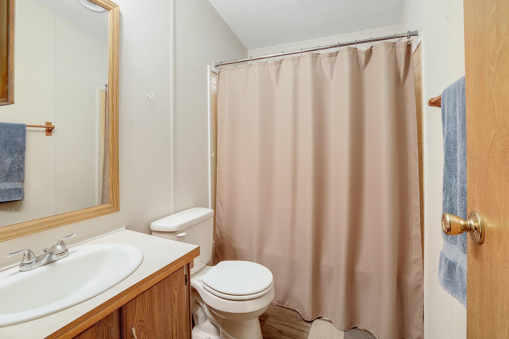 288 The Forest Rd, Dale, TX 78616