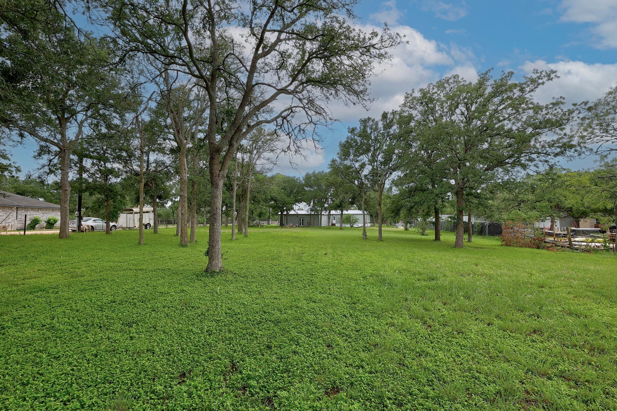 288 The Forest Rd, Dale, TX 78616