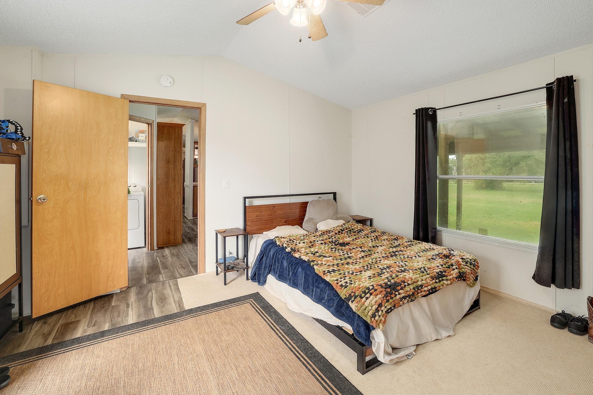 288 The Forest Rd, Dale, TX 78616