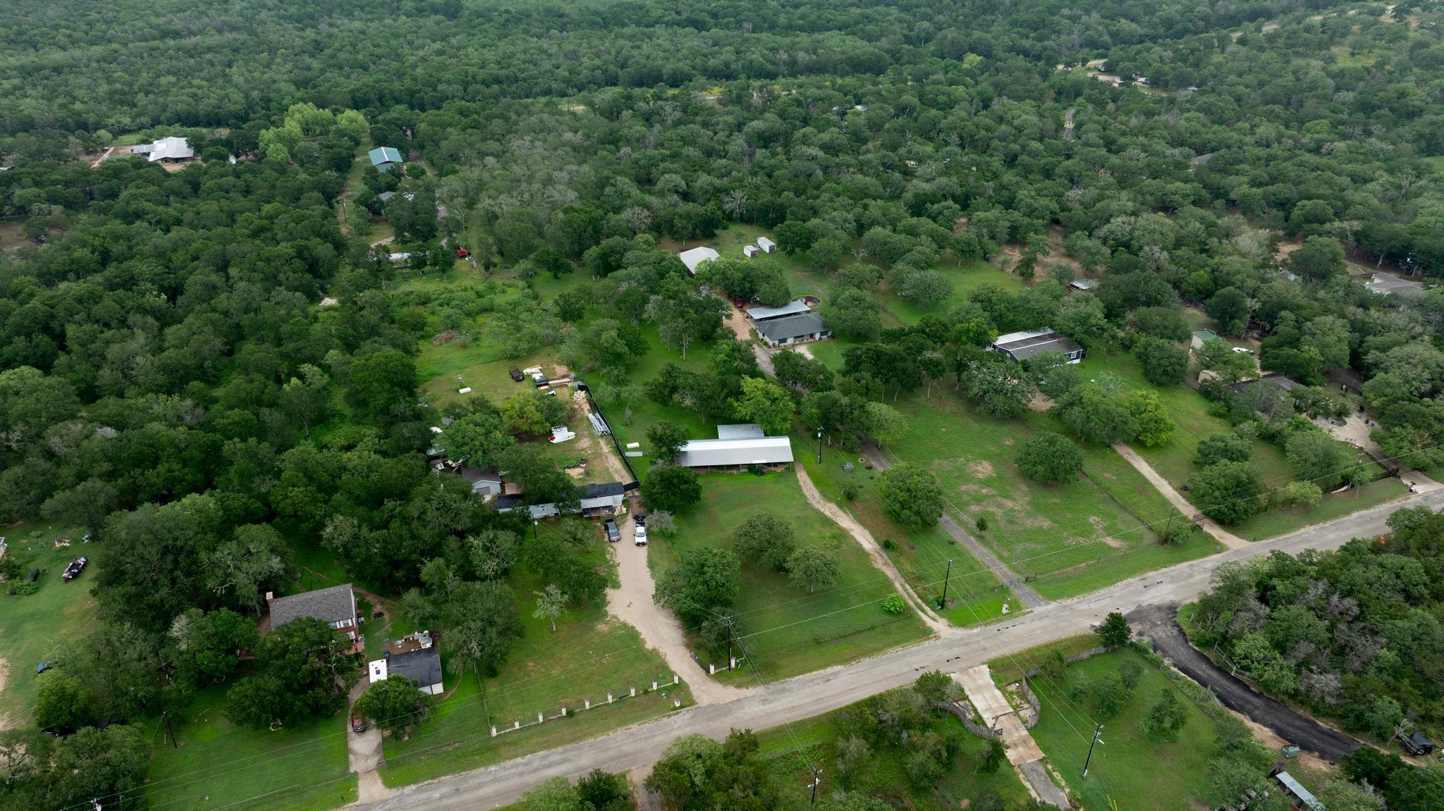 288 The Forest Rd, Dale, TX 78616