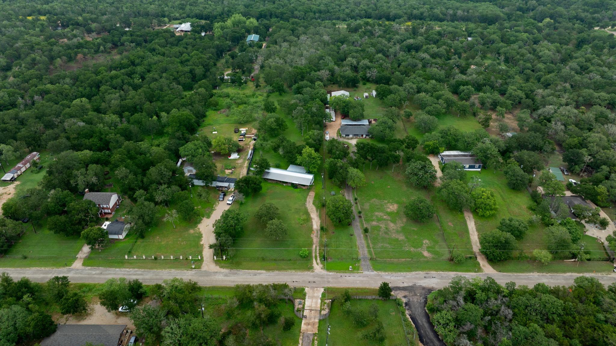 288 The Forest Rd, Dale, TX 78616