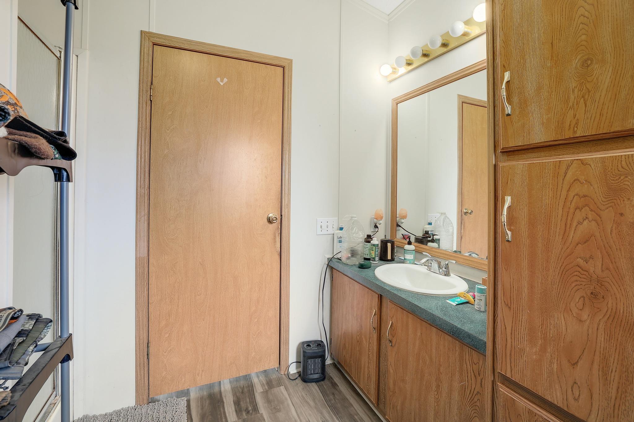288 The Forest Rd, Dale, TX 78616