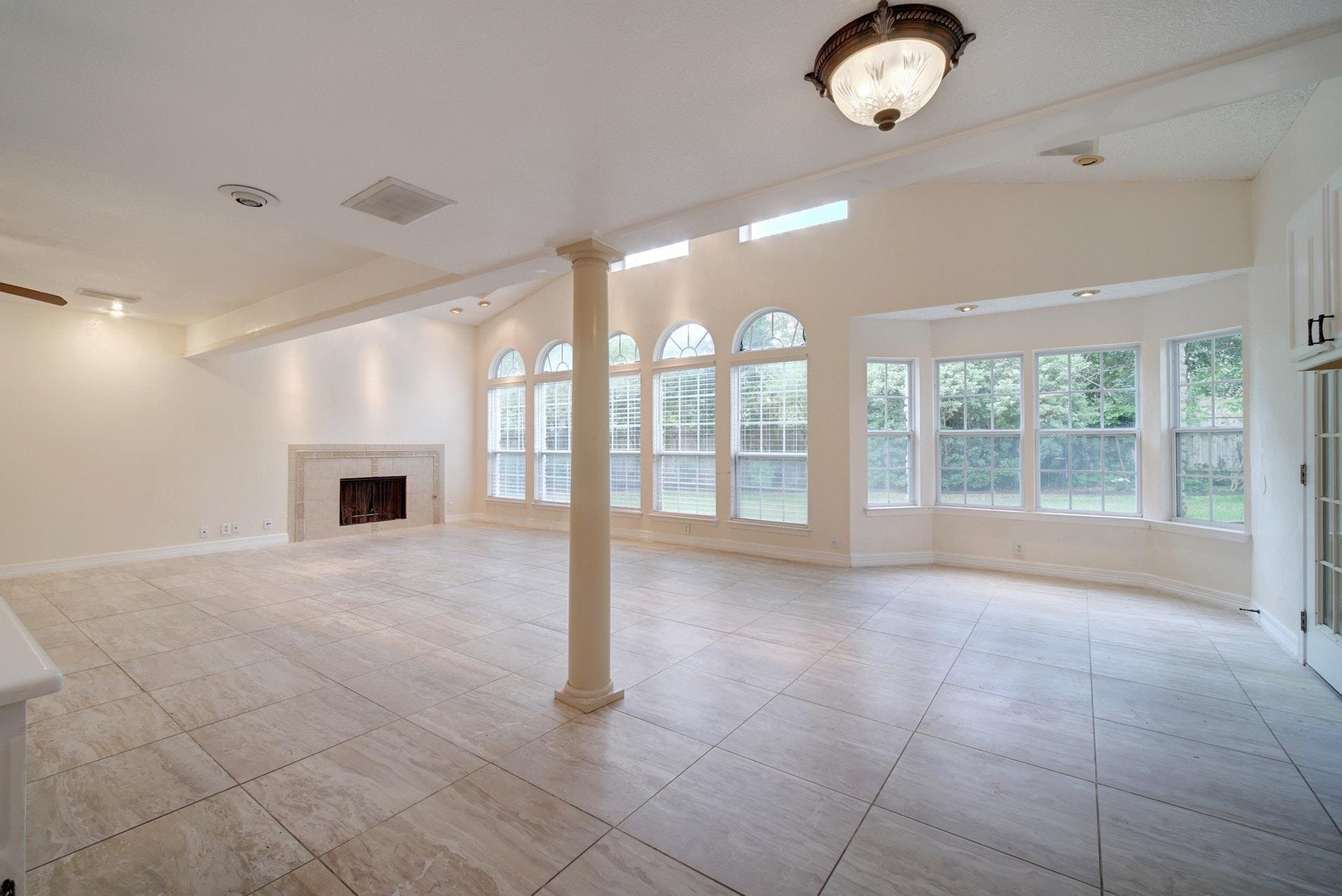 10509 Doering Ln, Austin, TX 78750