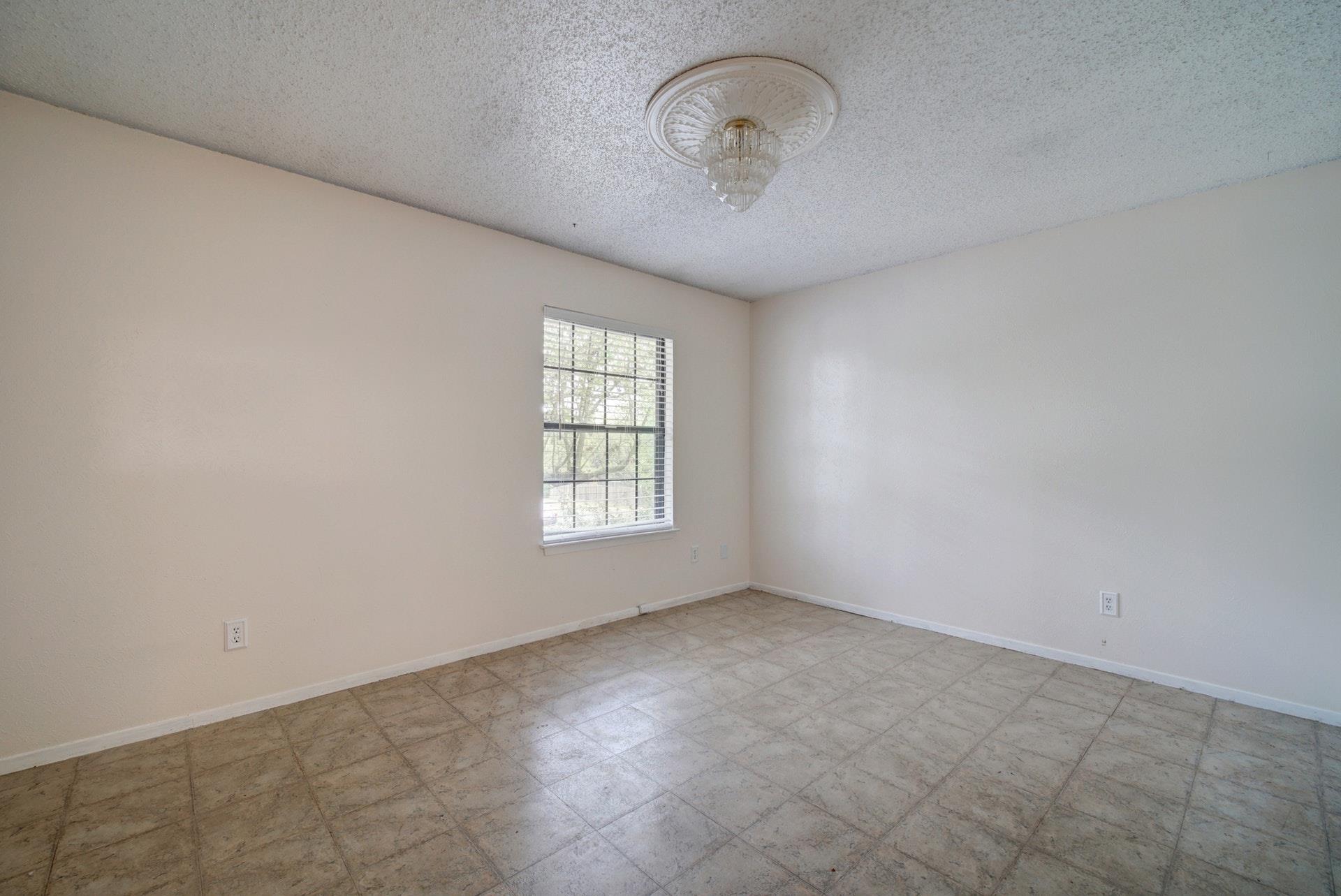 10509 Doering Ln, Austin, TX 78750