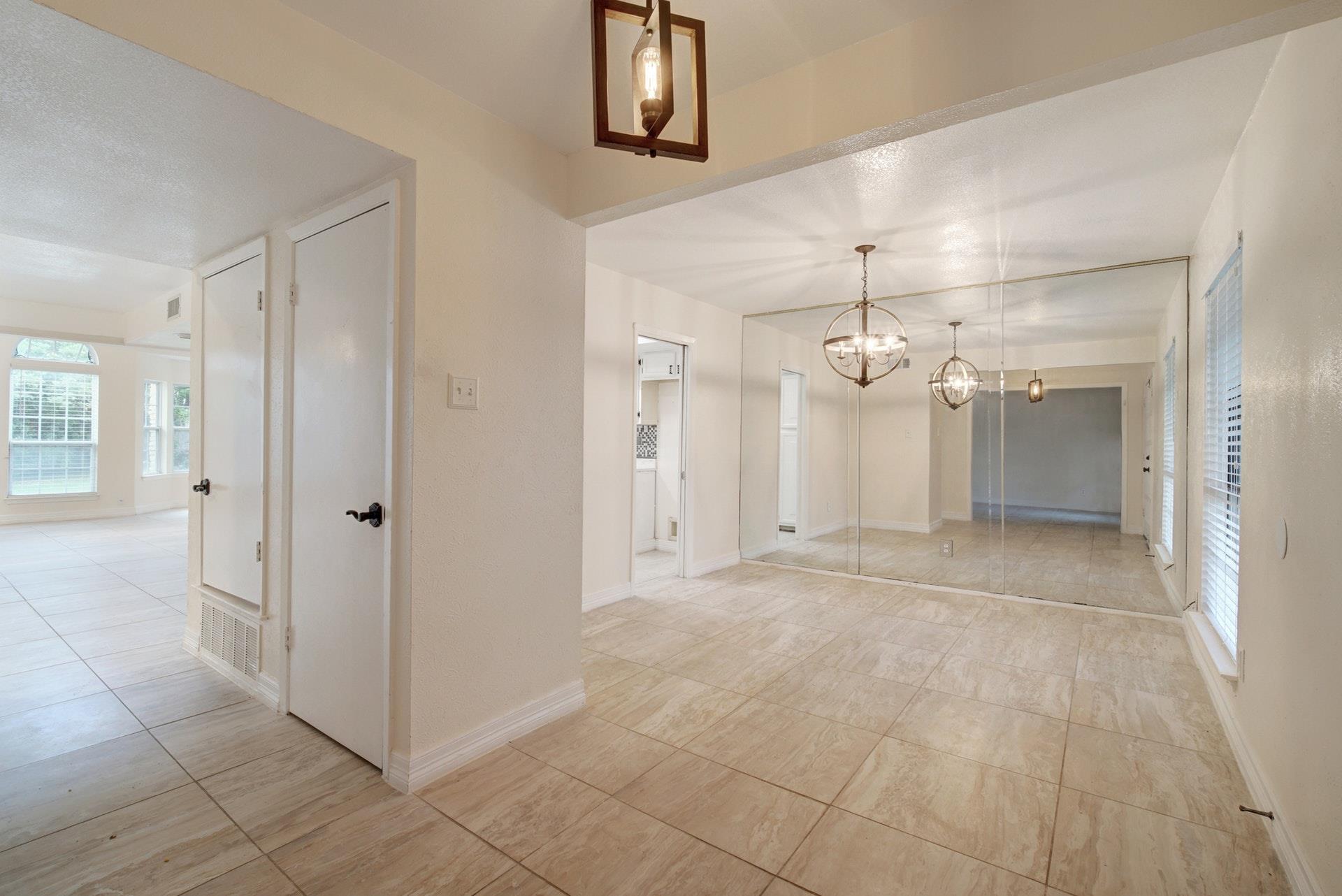 10509 Doering Ln, Austin, TX 78750