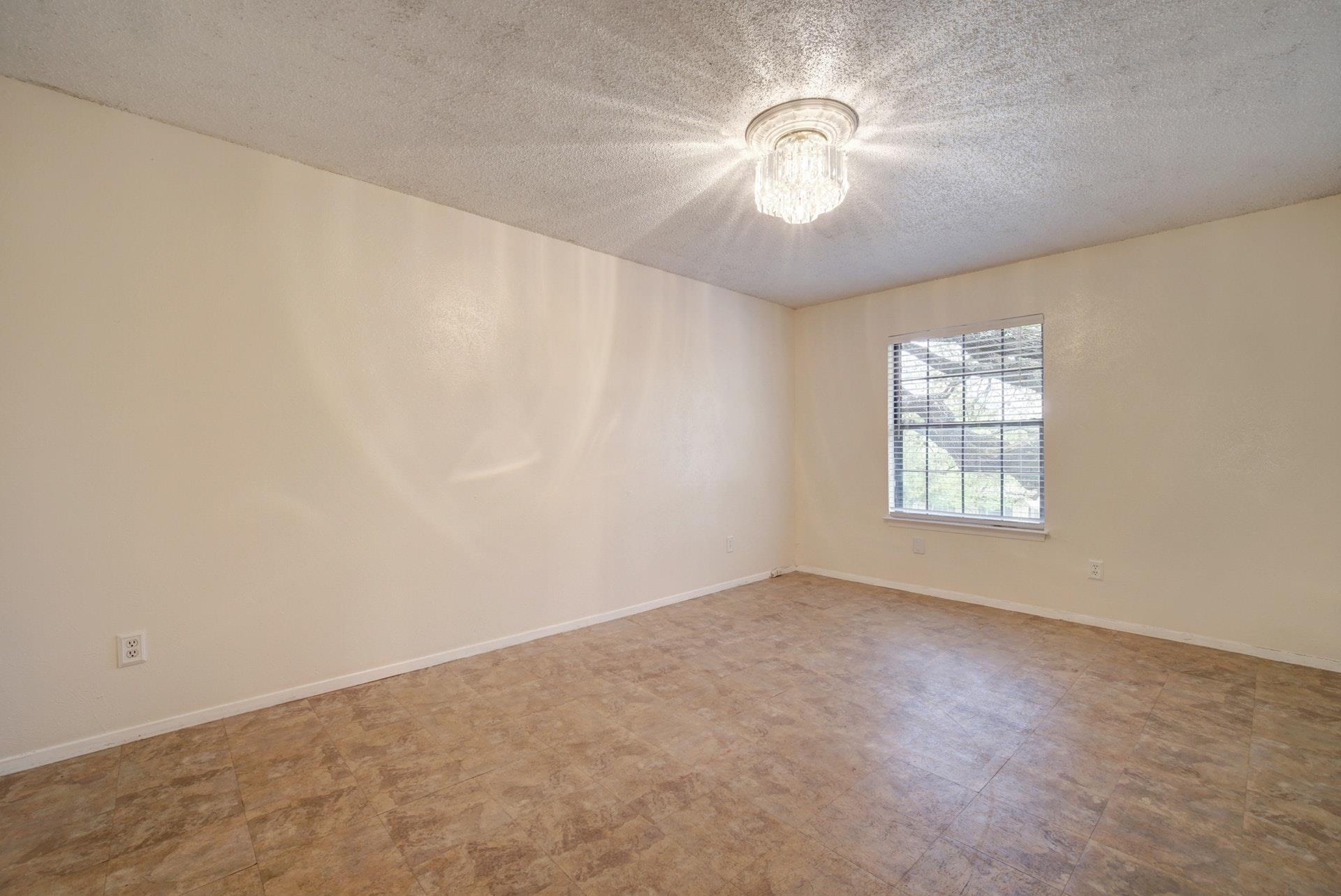 10509 Doering Ln, Austin, TX 78750