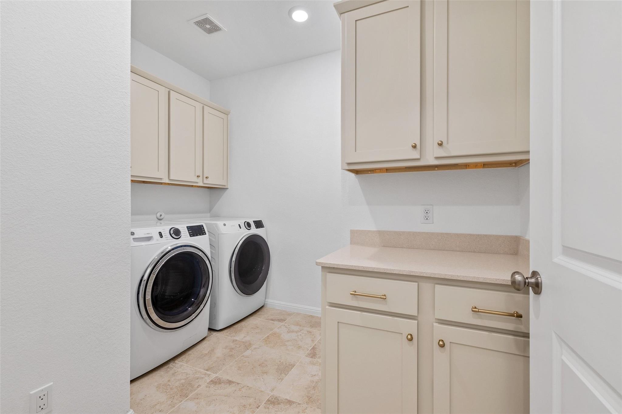 505 Sixpence Ln, Georgetown, TX 78628