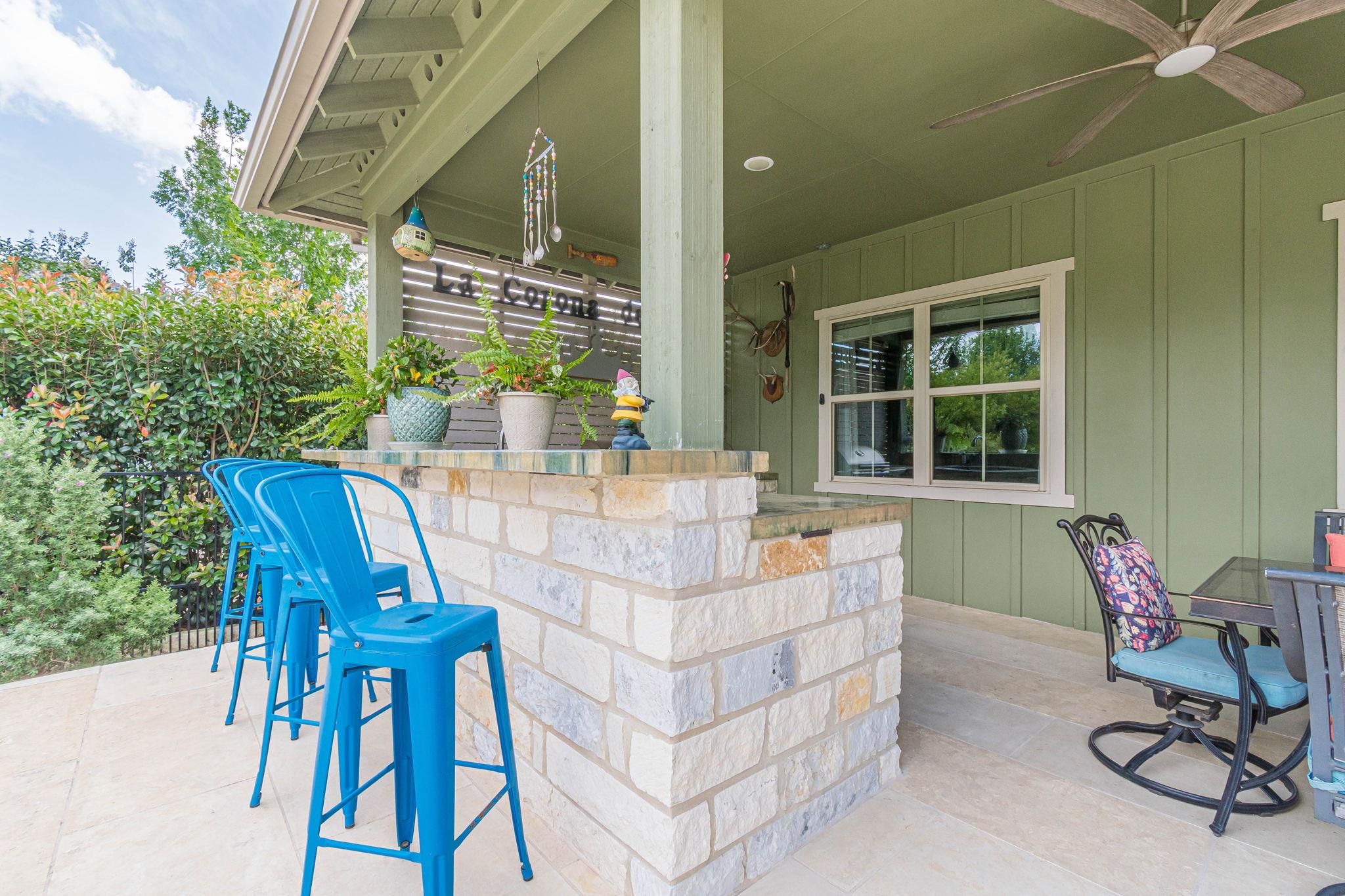 112 Laughing Pear Dr, San Marcos, TX 78666