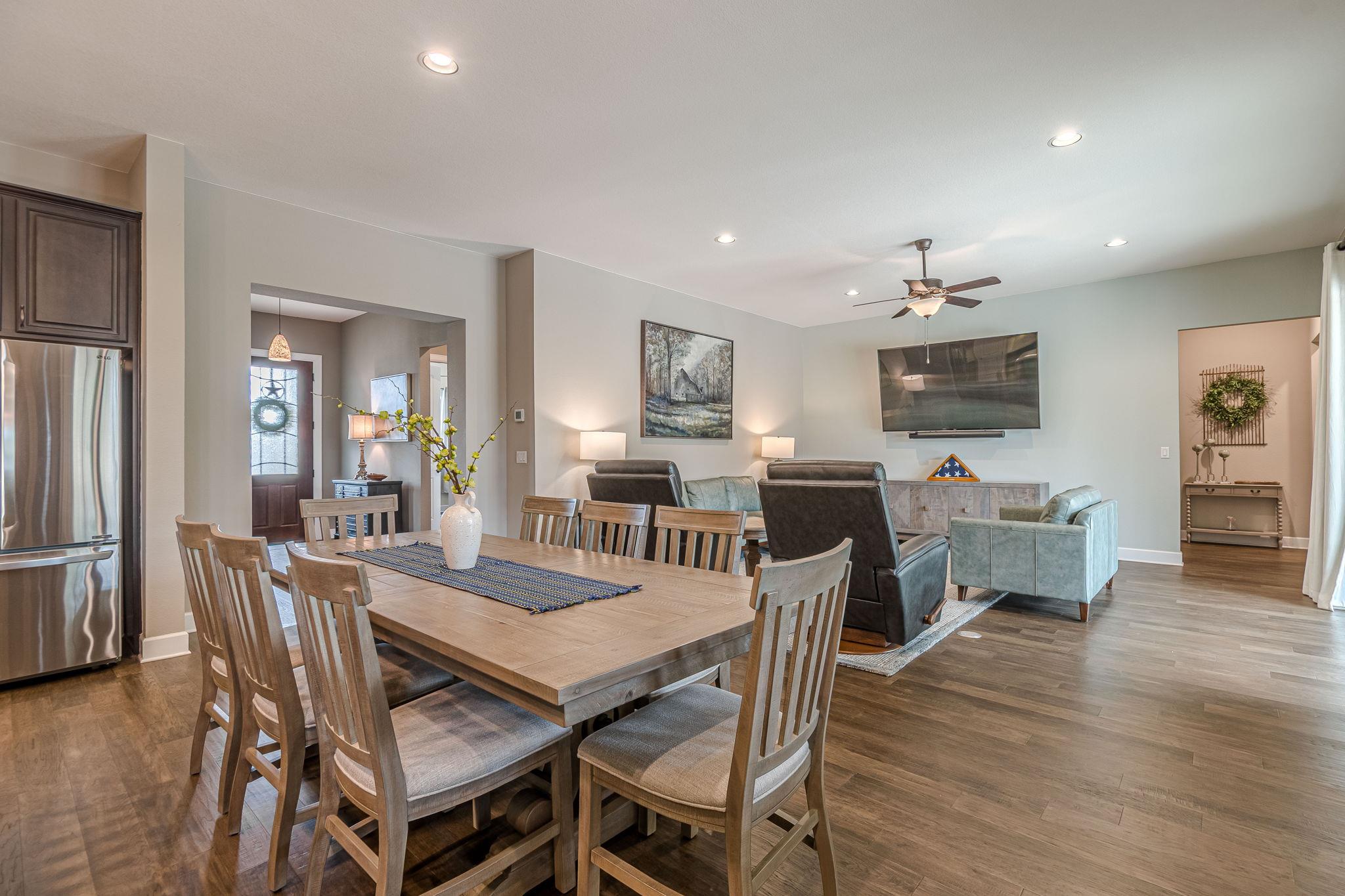 112 Laughing Pear Dr, San Marcos, TX 78666