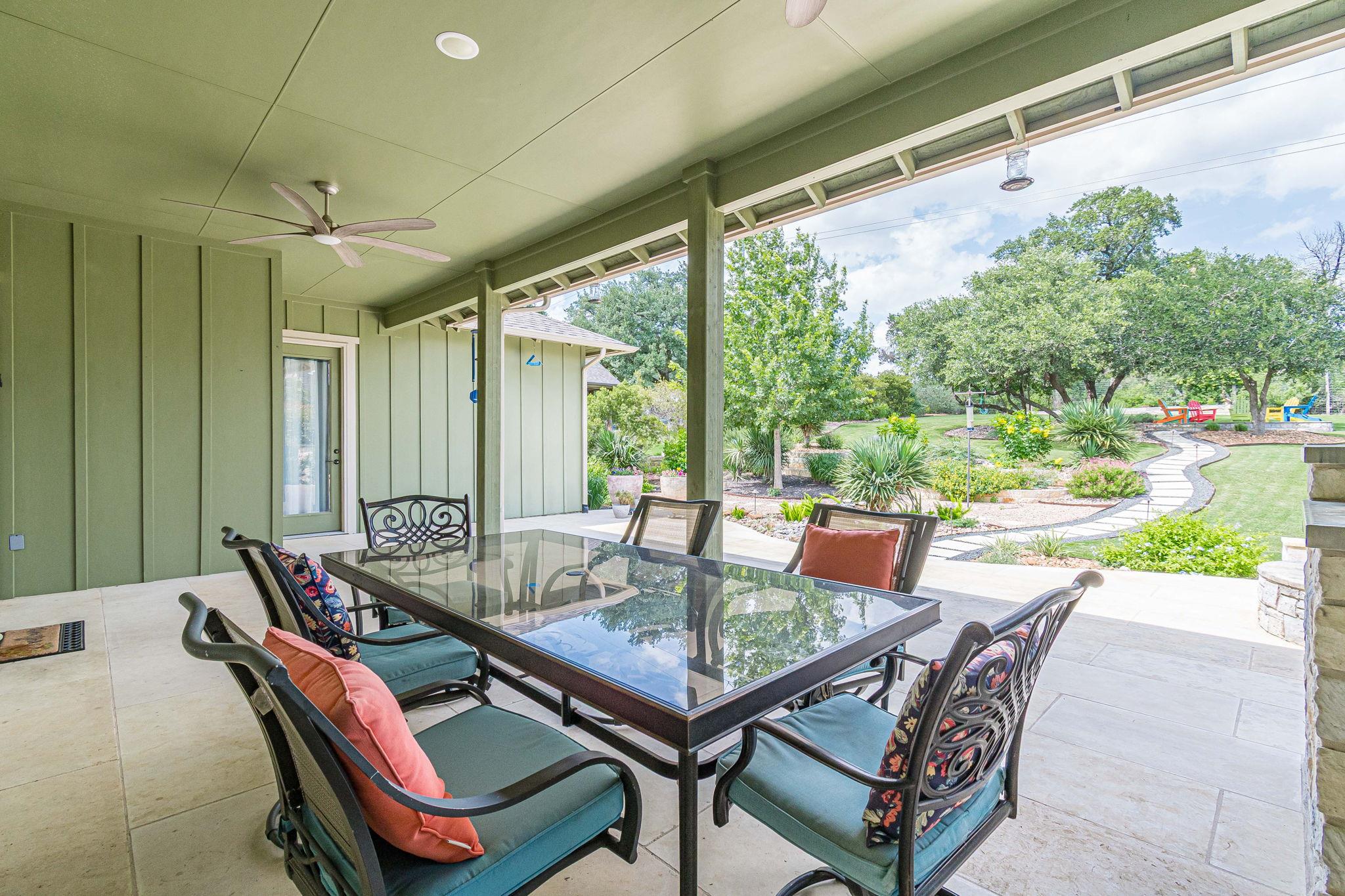 112 Laughing Pear Dr, San Marcos, TX 78666