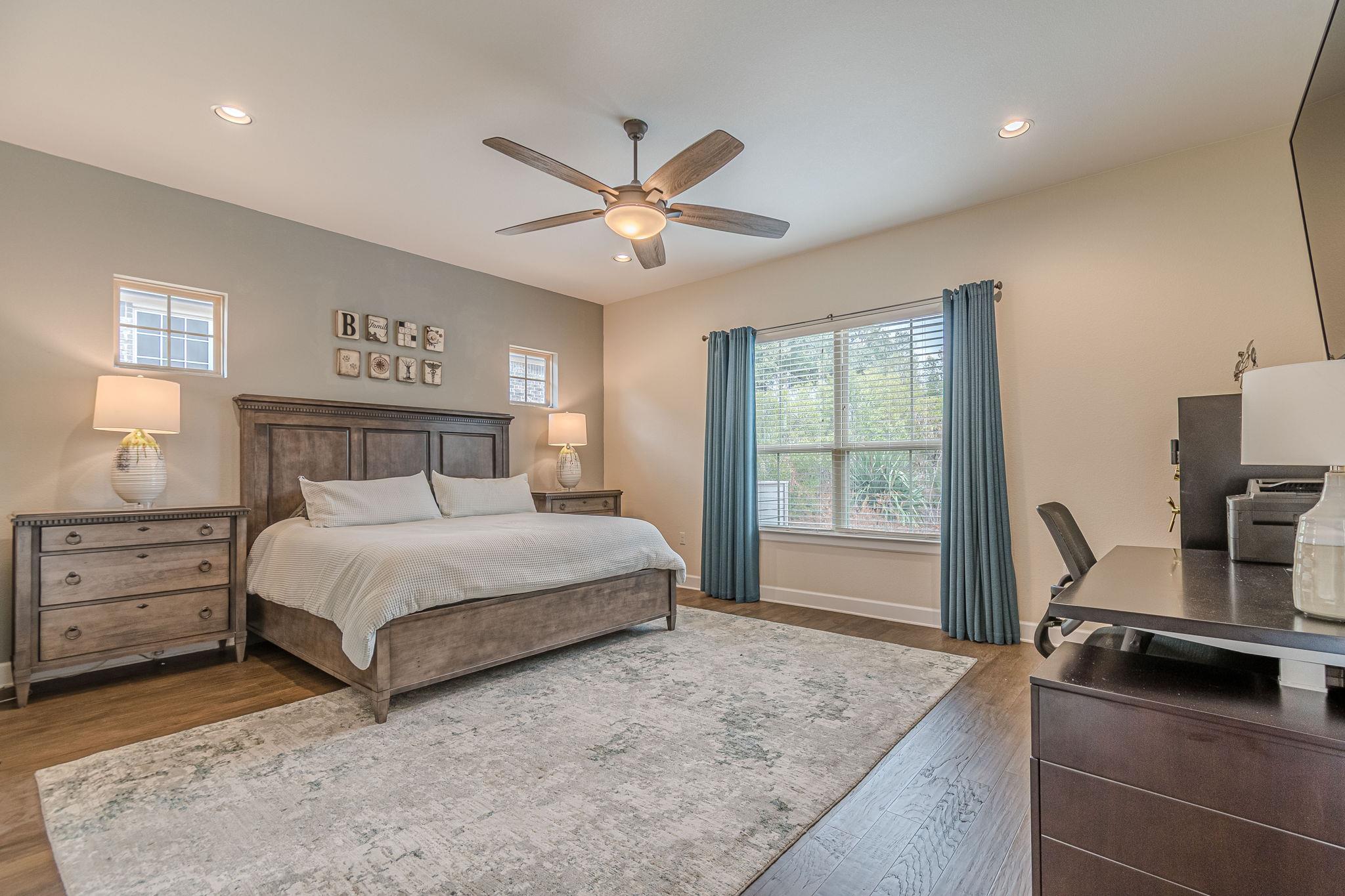 112 Laughing Pear Dr, San Marcos, TX 78666