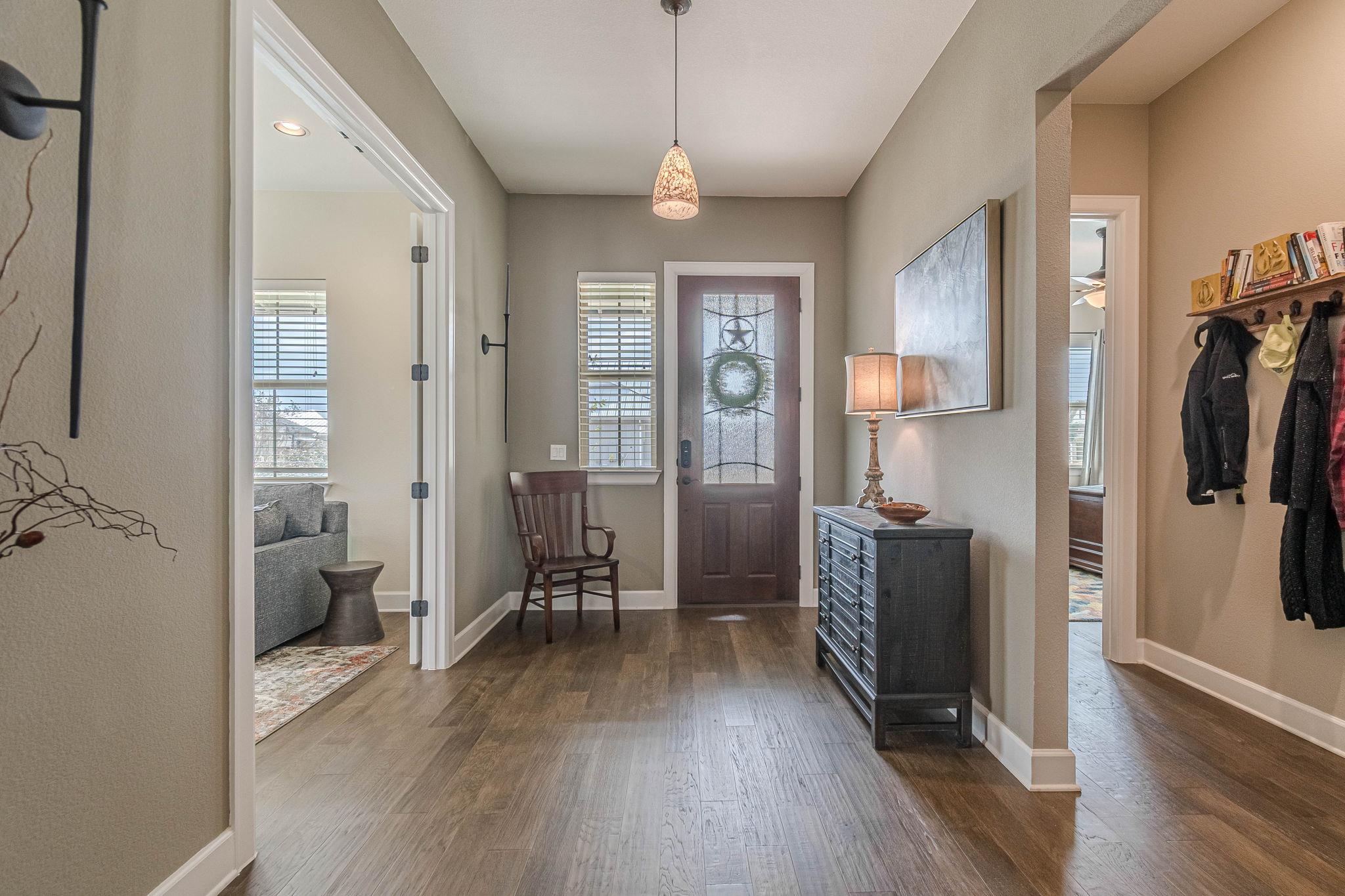 112 Laughing Pear Dr, San Marcos, TX 78666