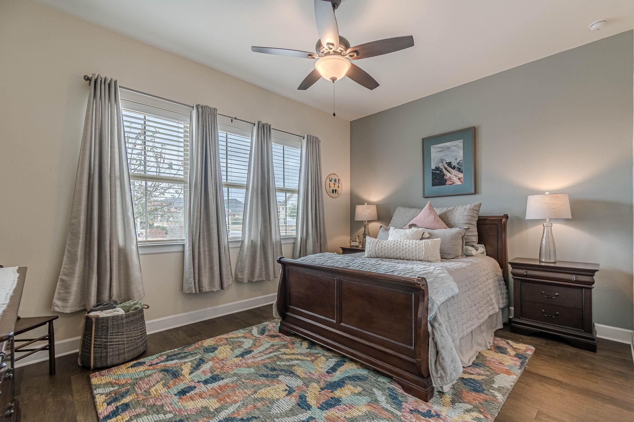 112 Laughing Pear Dr, San Marcos, TX 78666