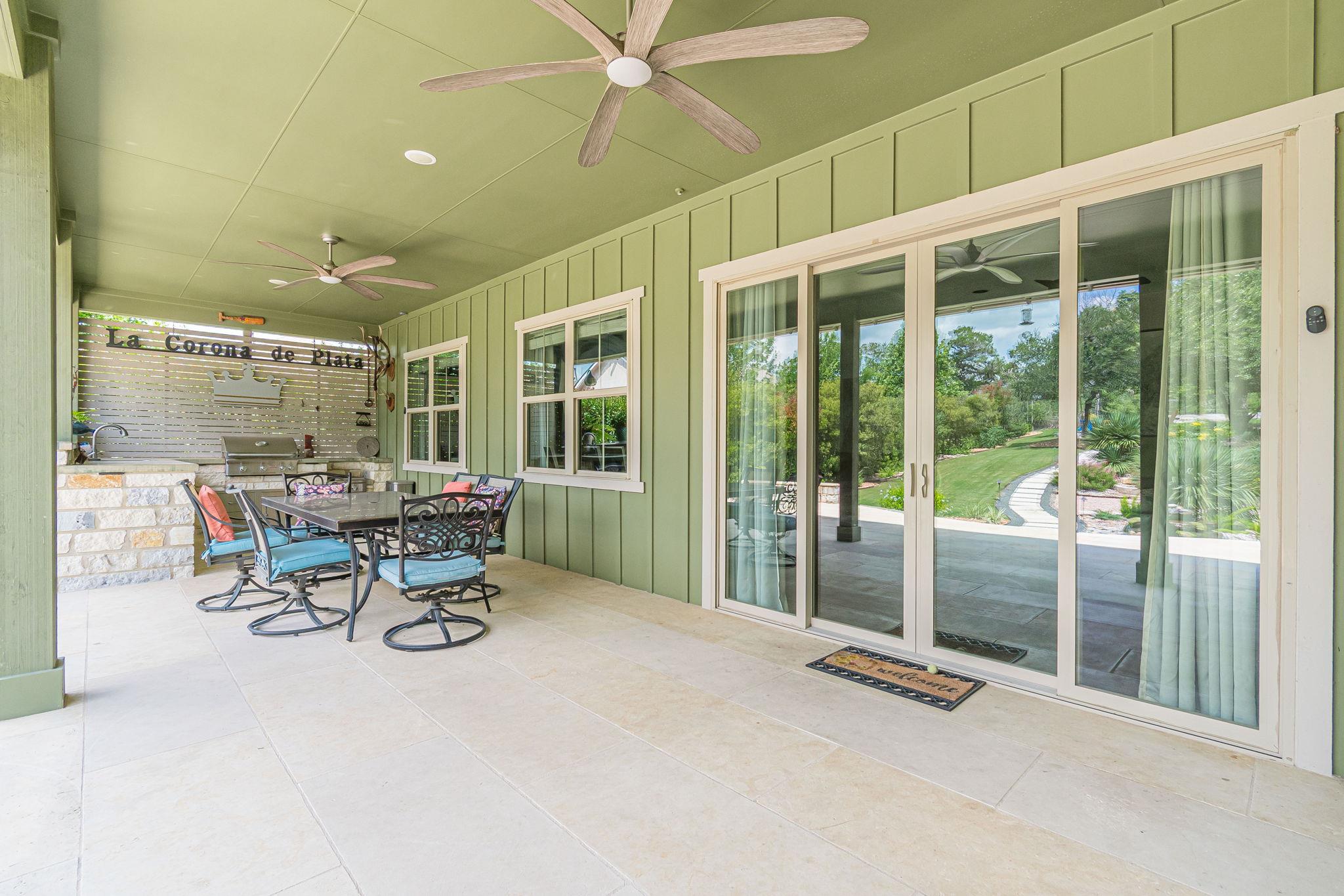 112 Laughing Pear Dr, San Marcos, TX 78666