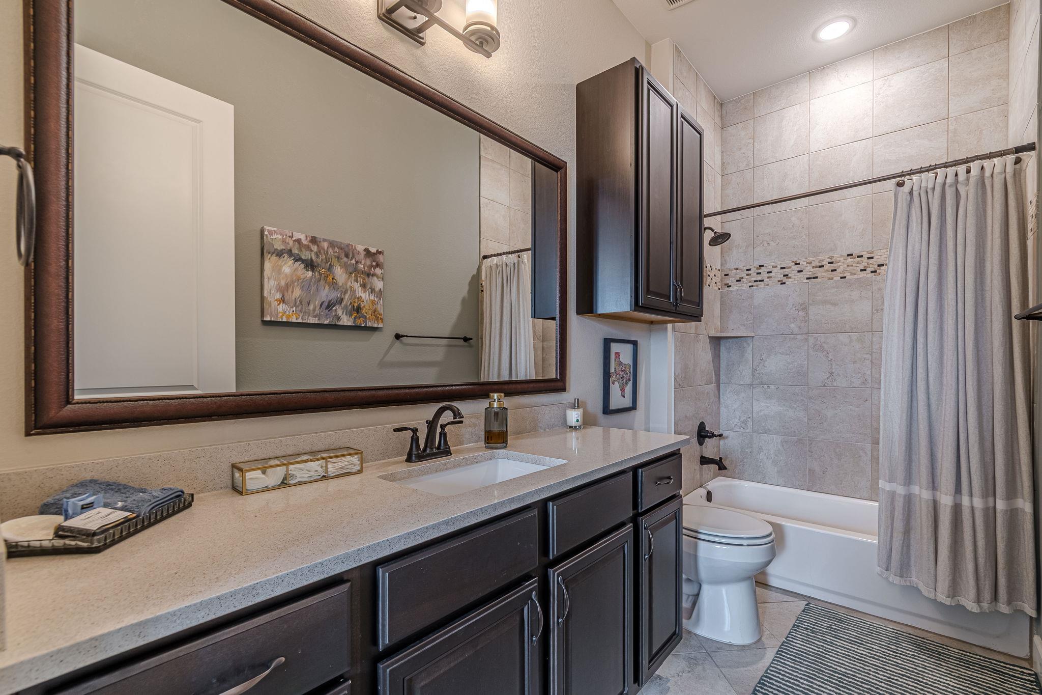 112 Laughing Pear Dr, San Marcos, TX 78666