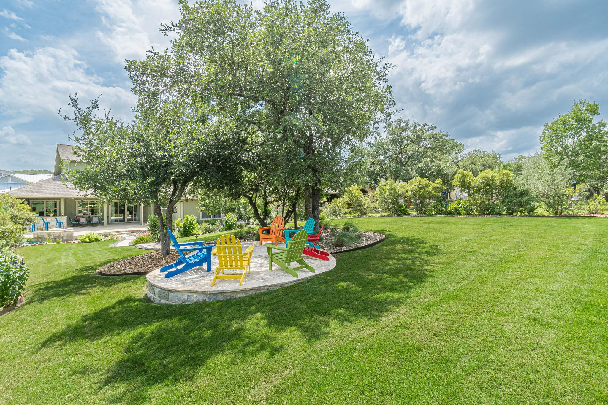 112 Laughing Pear Dr, San Marcos, TX 78666