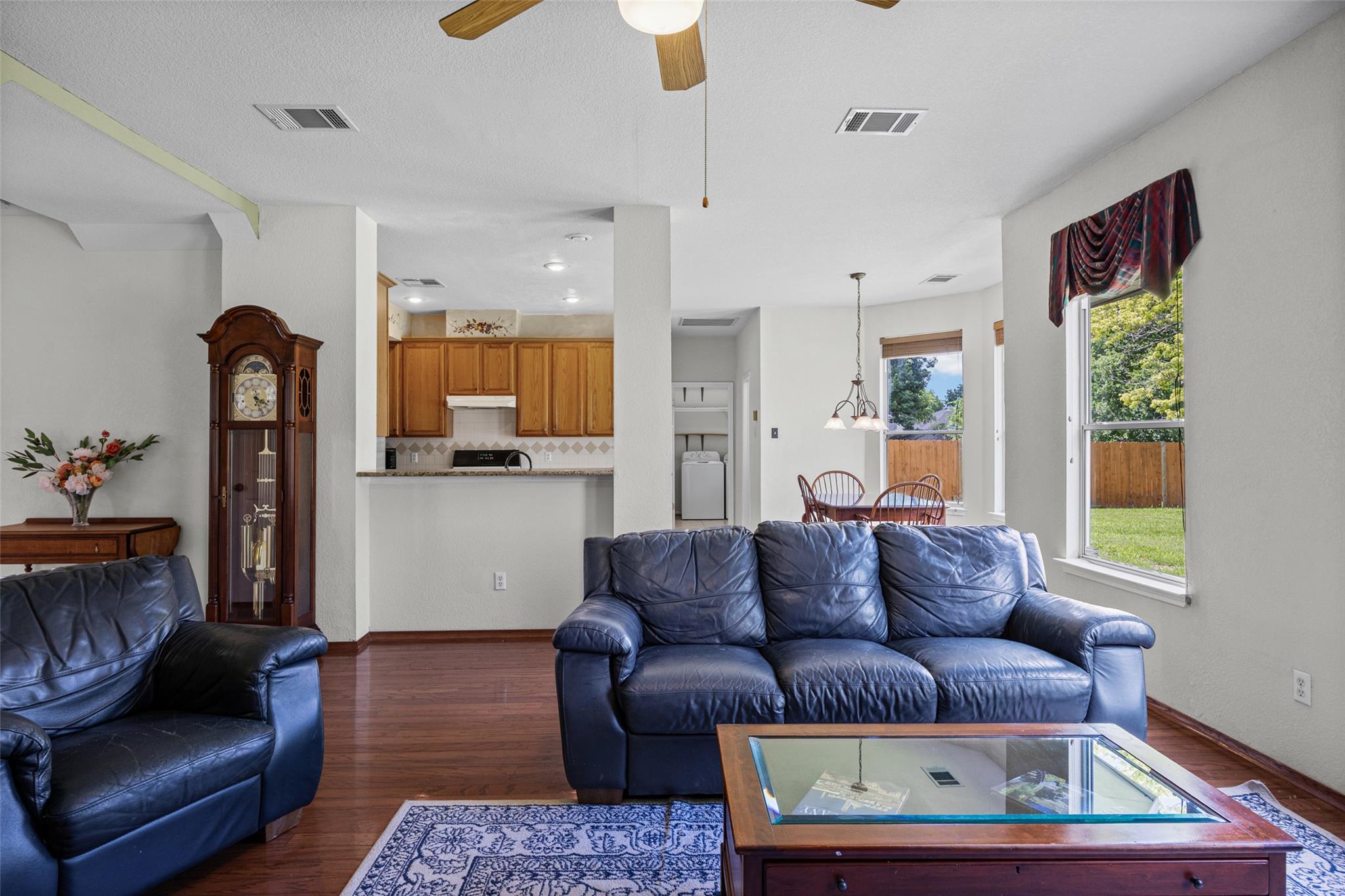 402 Autumn Trl, Georgetown, TX 78626