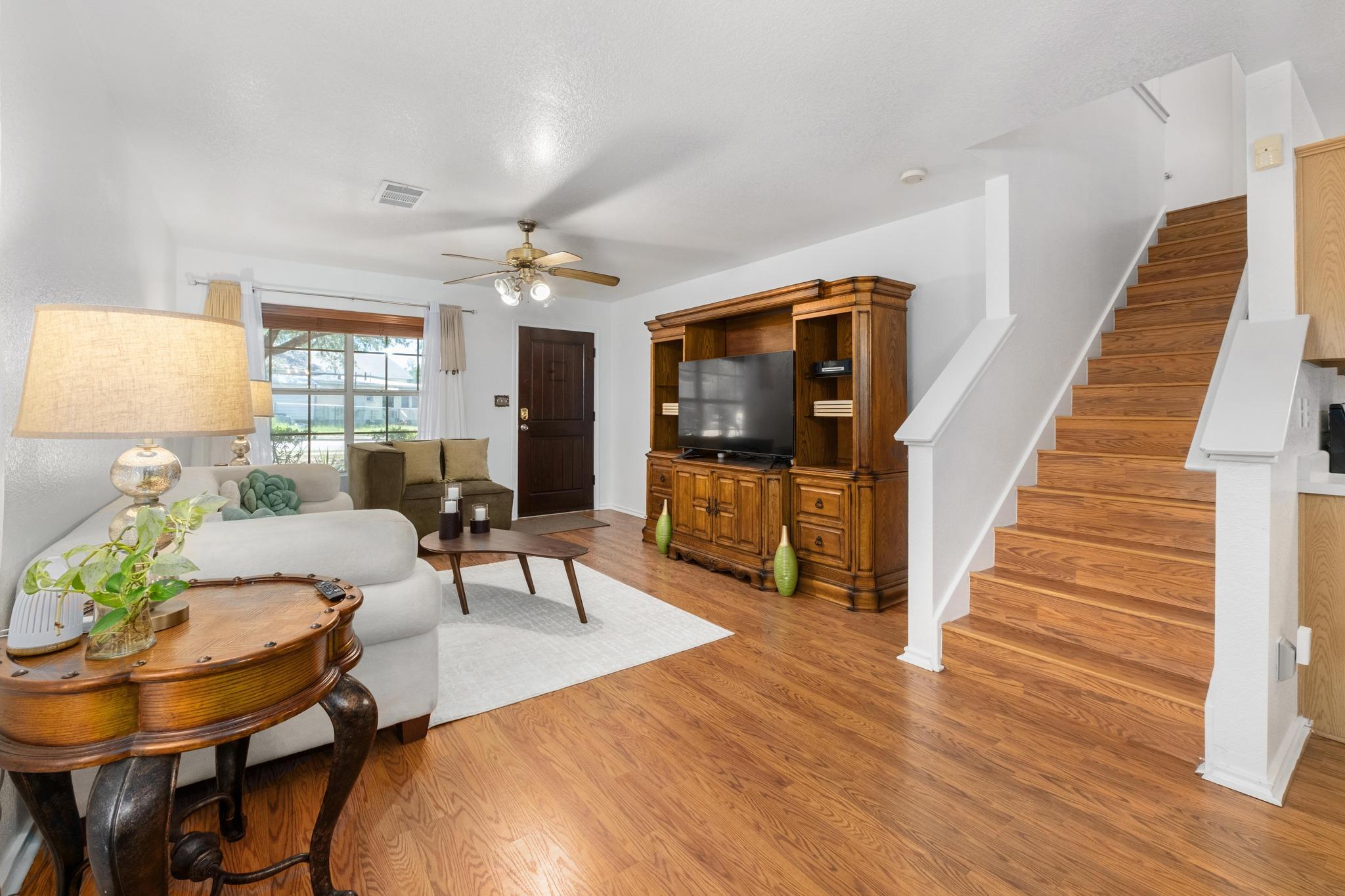 1184 Waller St, Austin, TX 78702