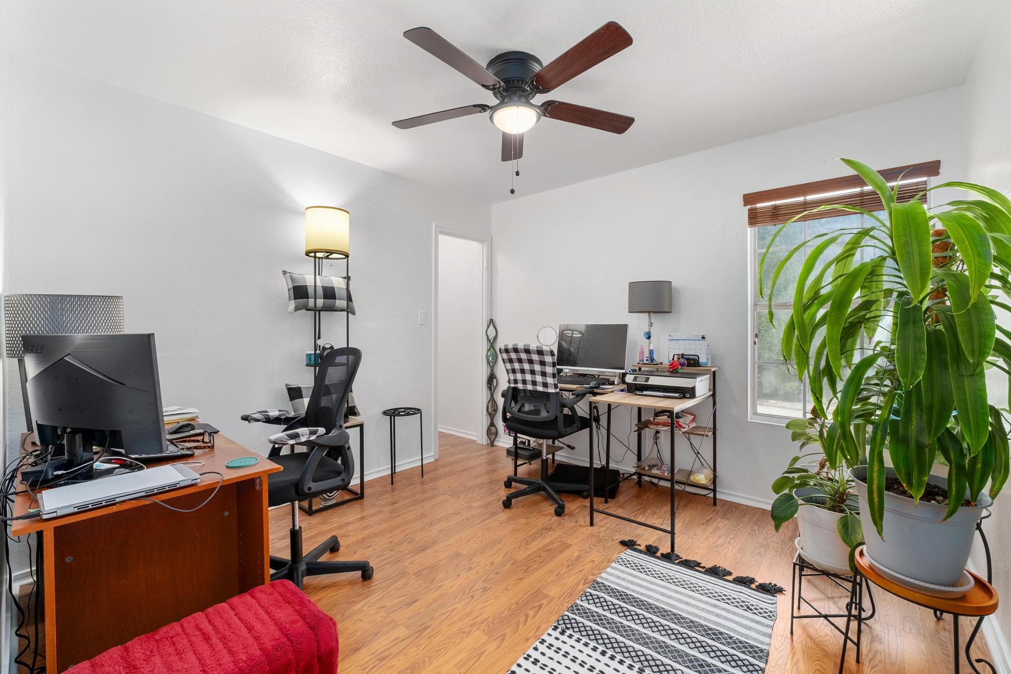 1184 Waller St, Austin, TX 78702