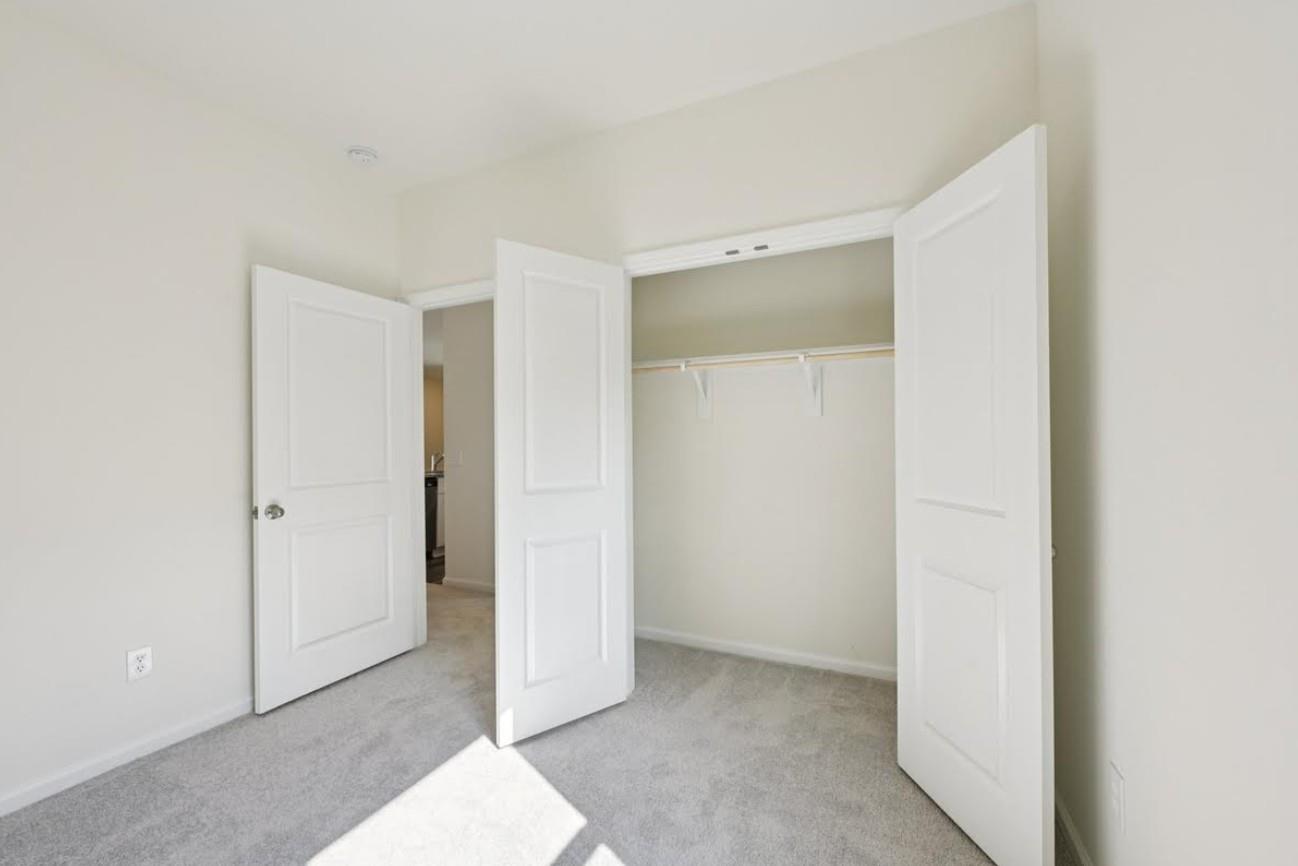 12804 Kentucky Warbler Dr, Buda, TX 78610