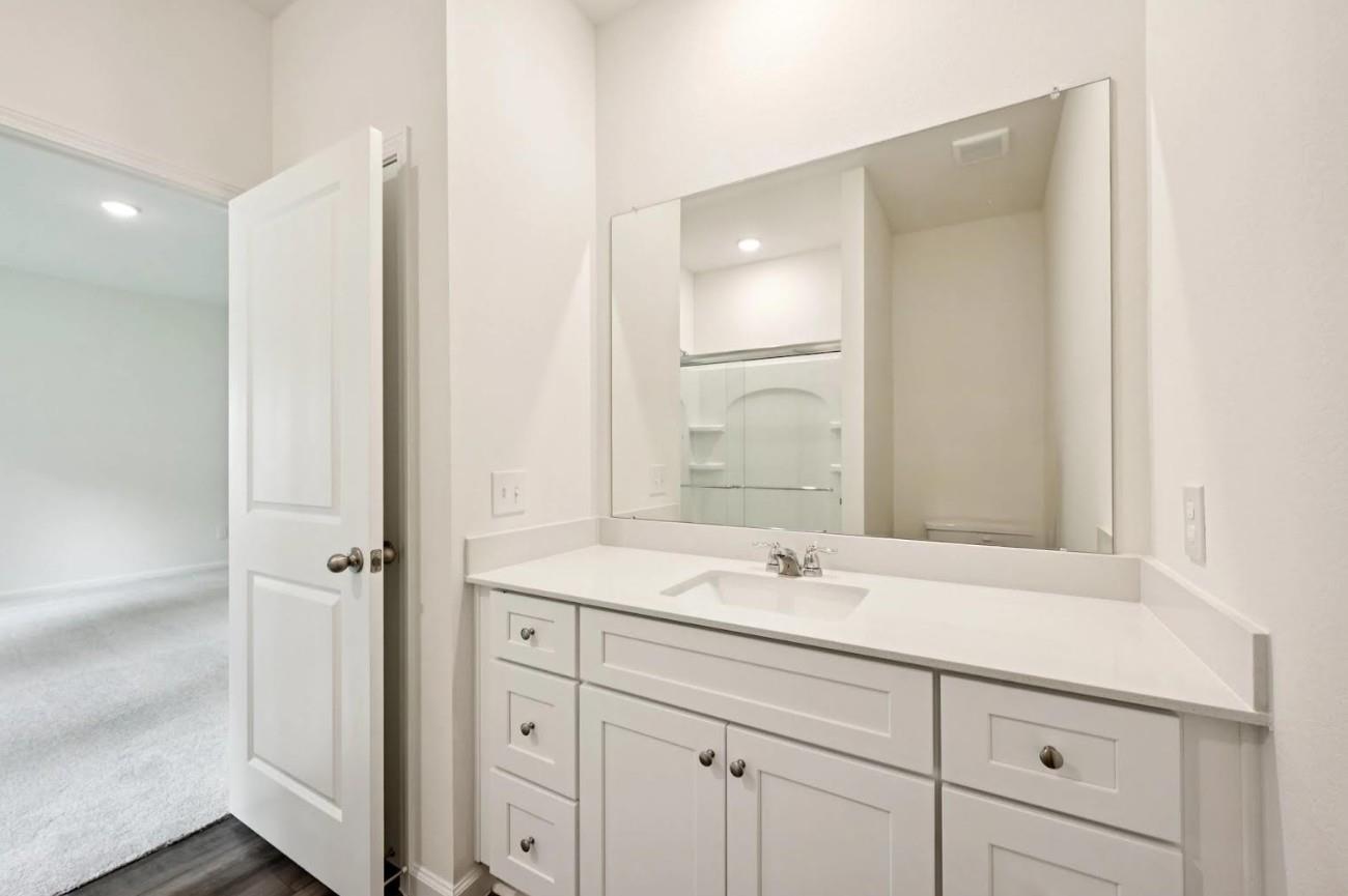 12804 Kentucky Warbler Dr, Buda, TX 78610