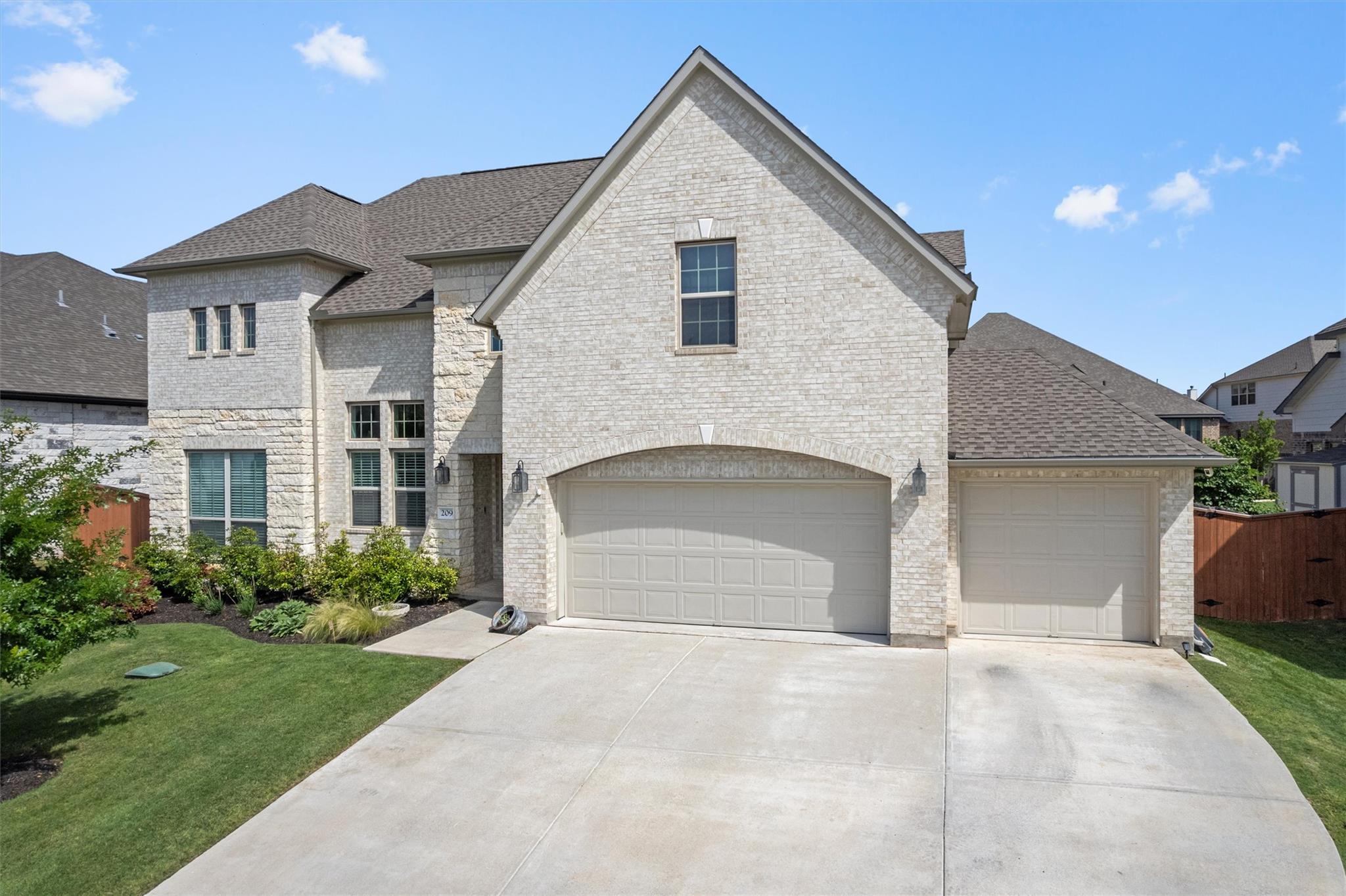 209 Rio Ranchero Rd, Georgetown, TX 78628
