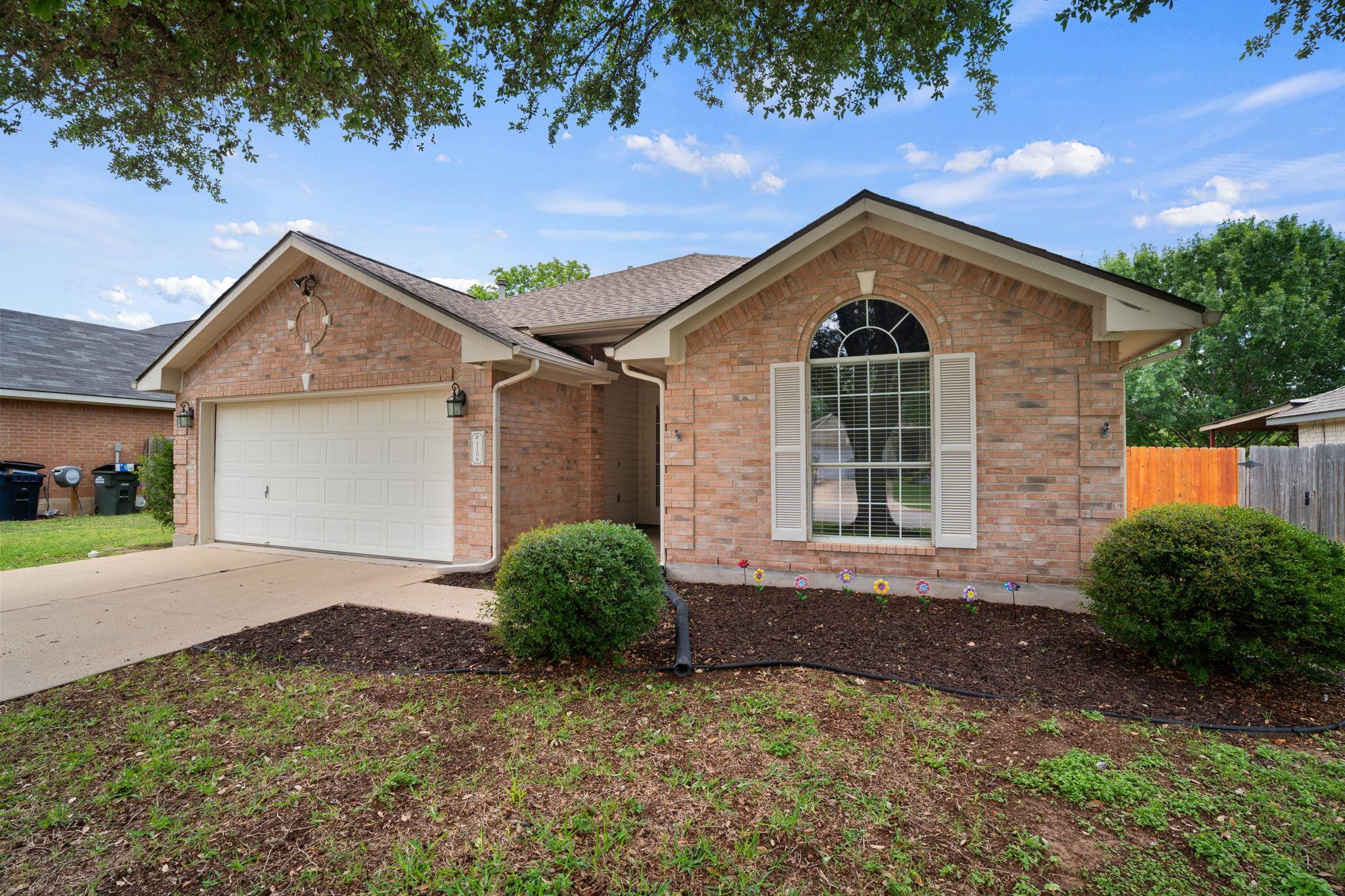 1106 Woodview Dr, Leander, TX 78641