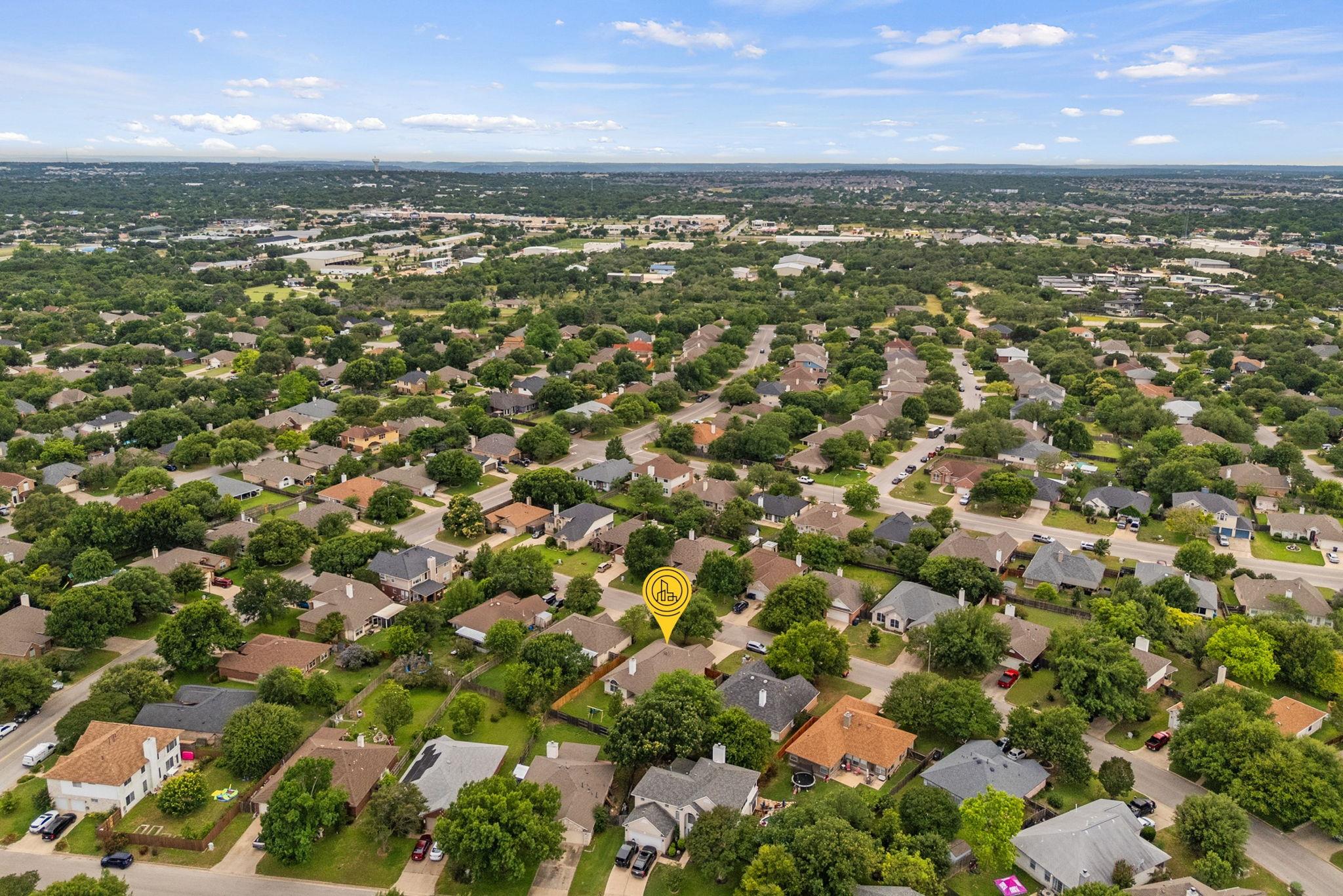 1106 Woodview Dr, Leander, TX 78641