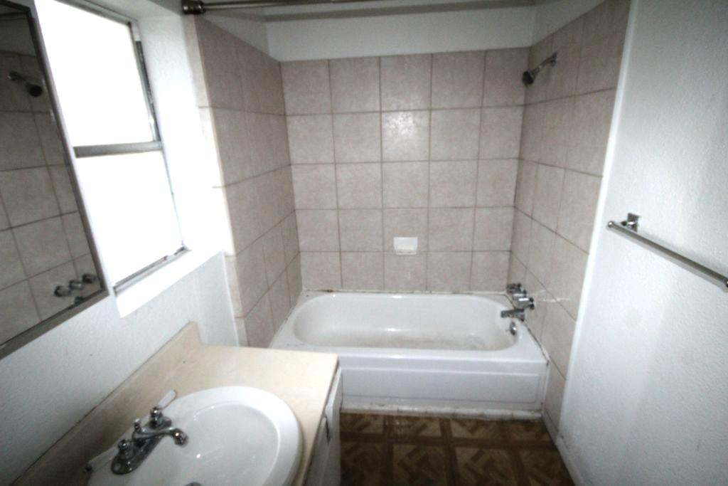 5204 Guadalupe St, Austin, TX 78751