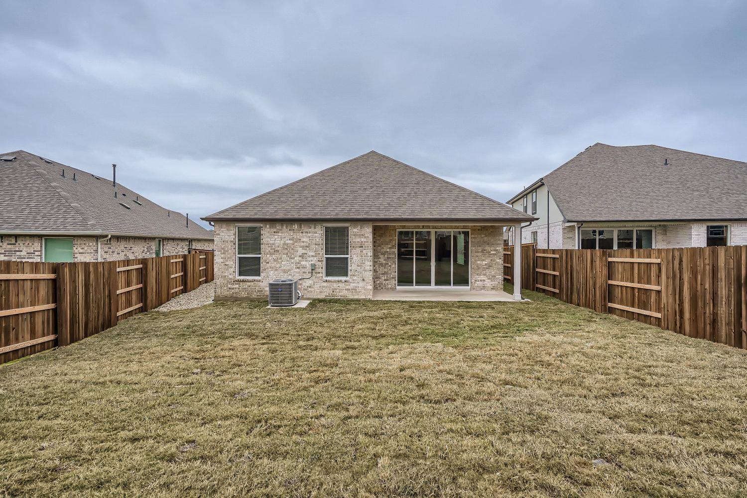 2032 Wilsons Warbler Dr, Leander, TX 78641