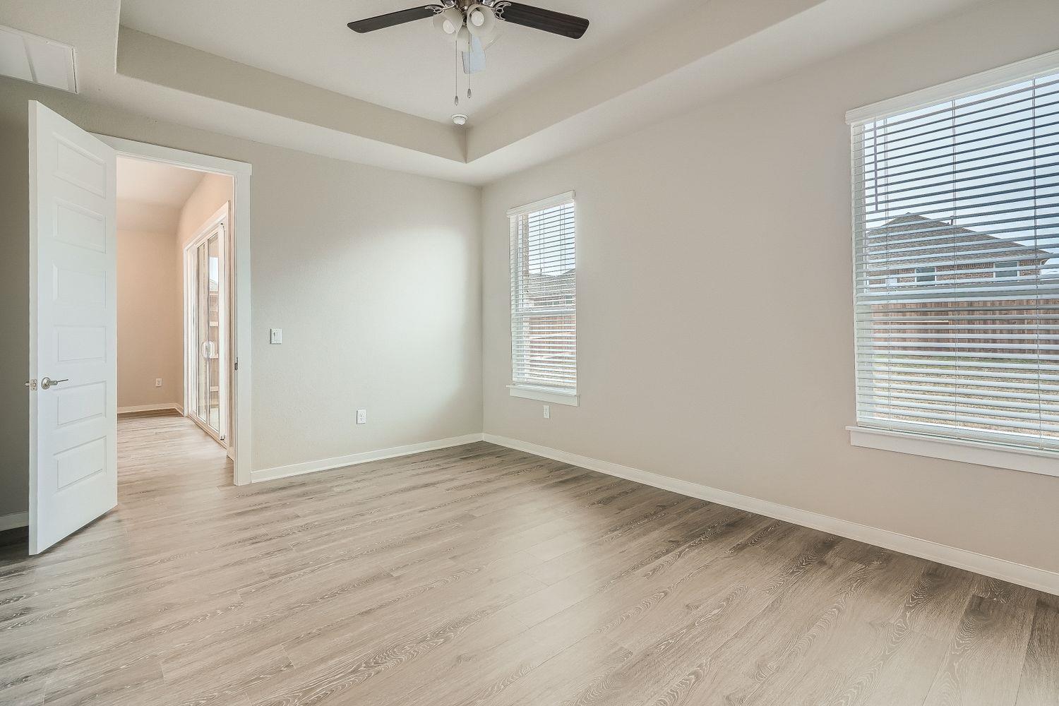 2032 Wilsons Warbler Dr, Leander, TX 78641