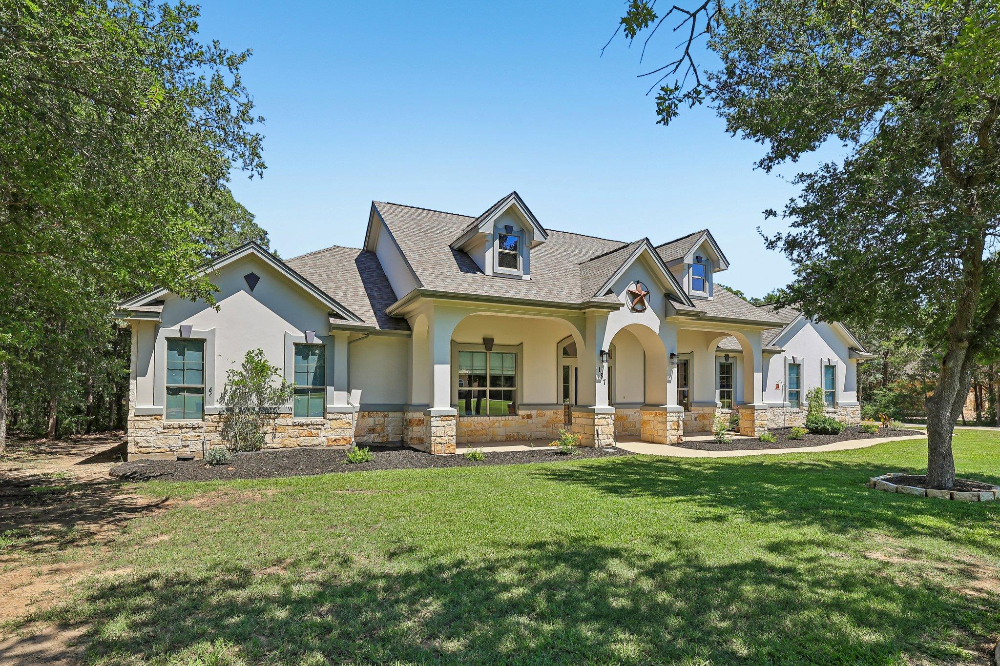 187 Pioneer Psge, Bastrop, TX 78602