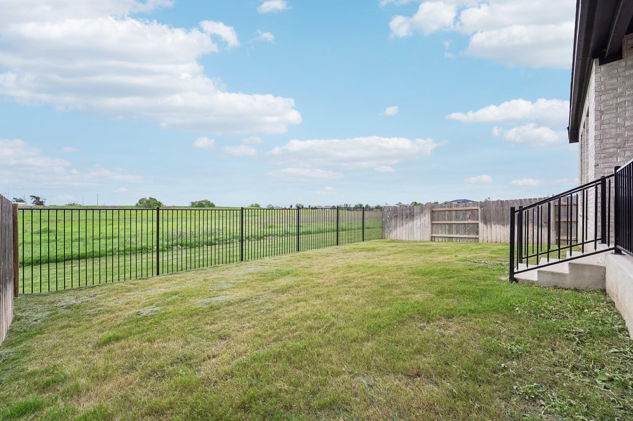 133 Plumbago Loop, Bastrop, TX 78602