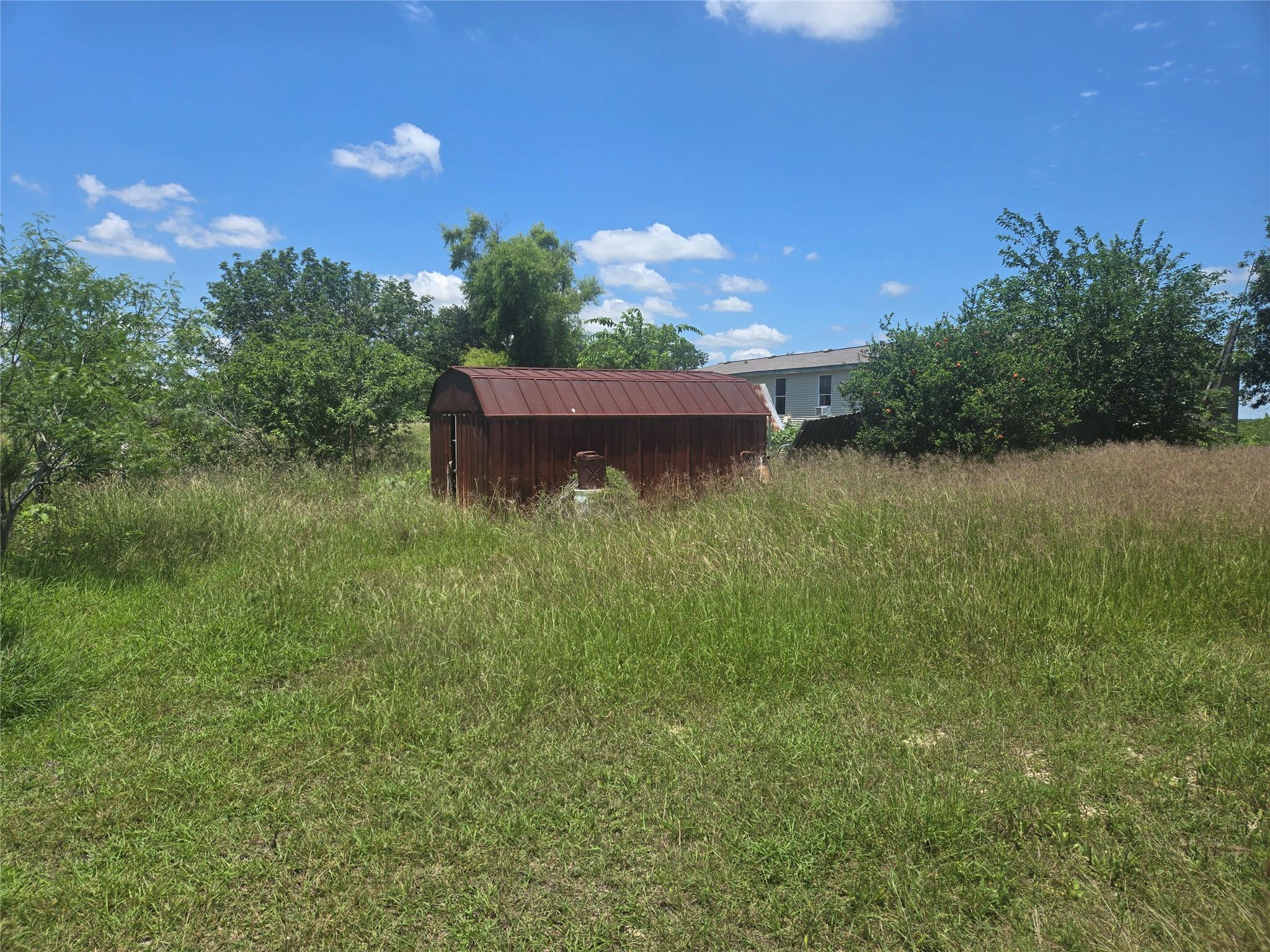 150 Longhorn Loop, Niederwald, TX 78640