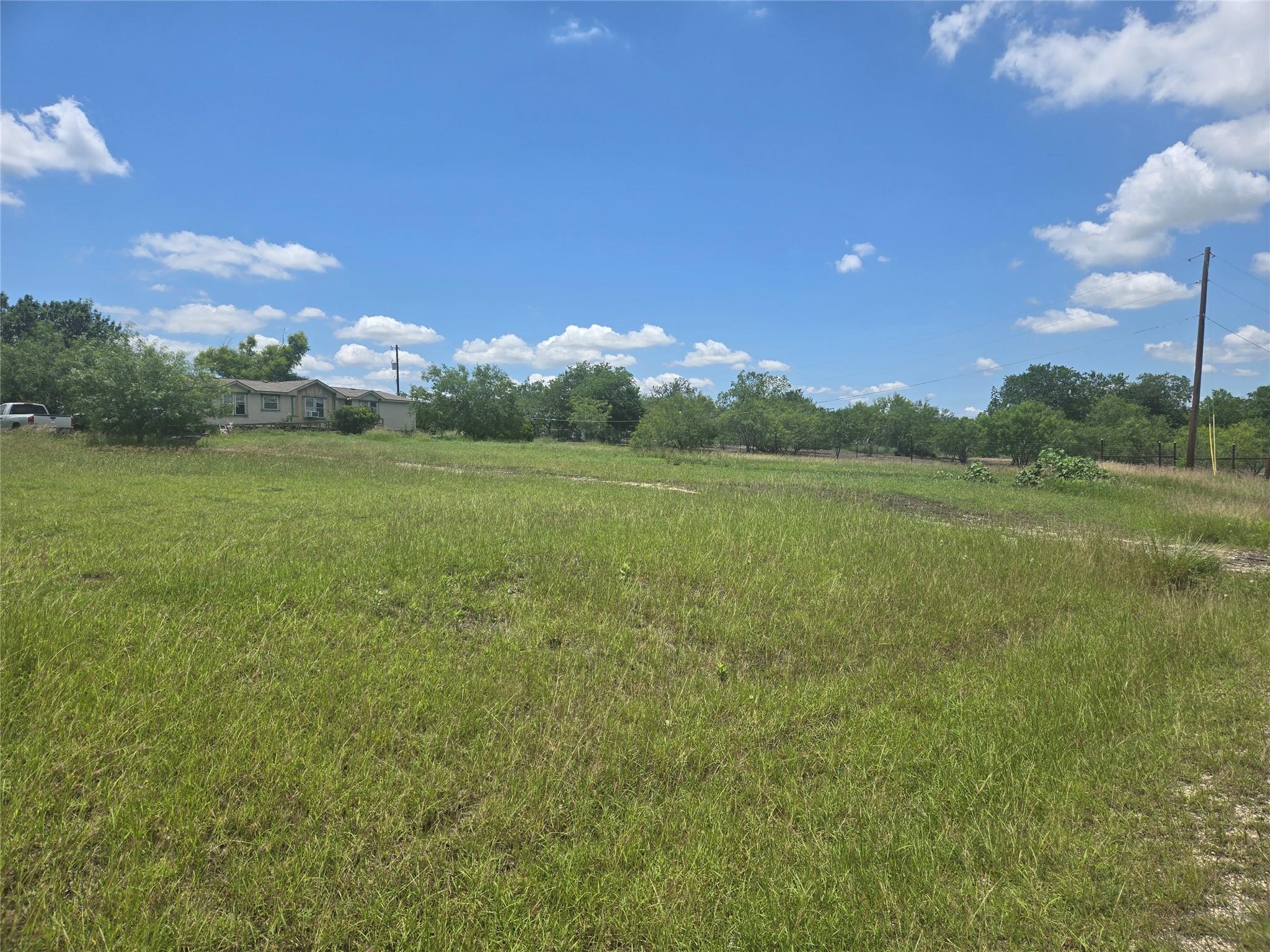 150 Longhorn Loop, Niederwald, TX 78640