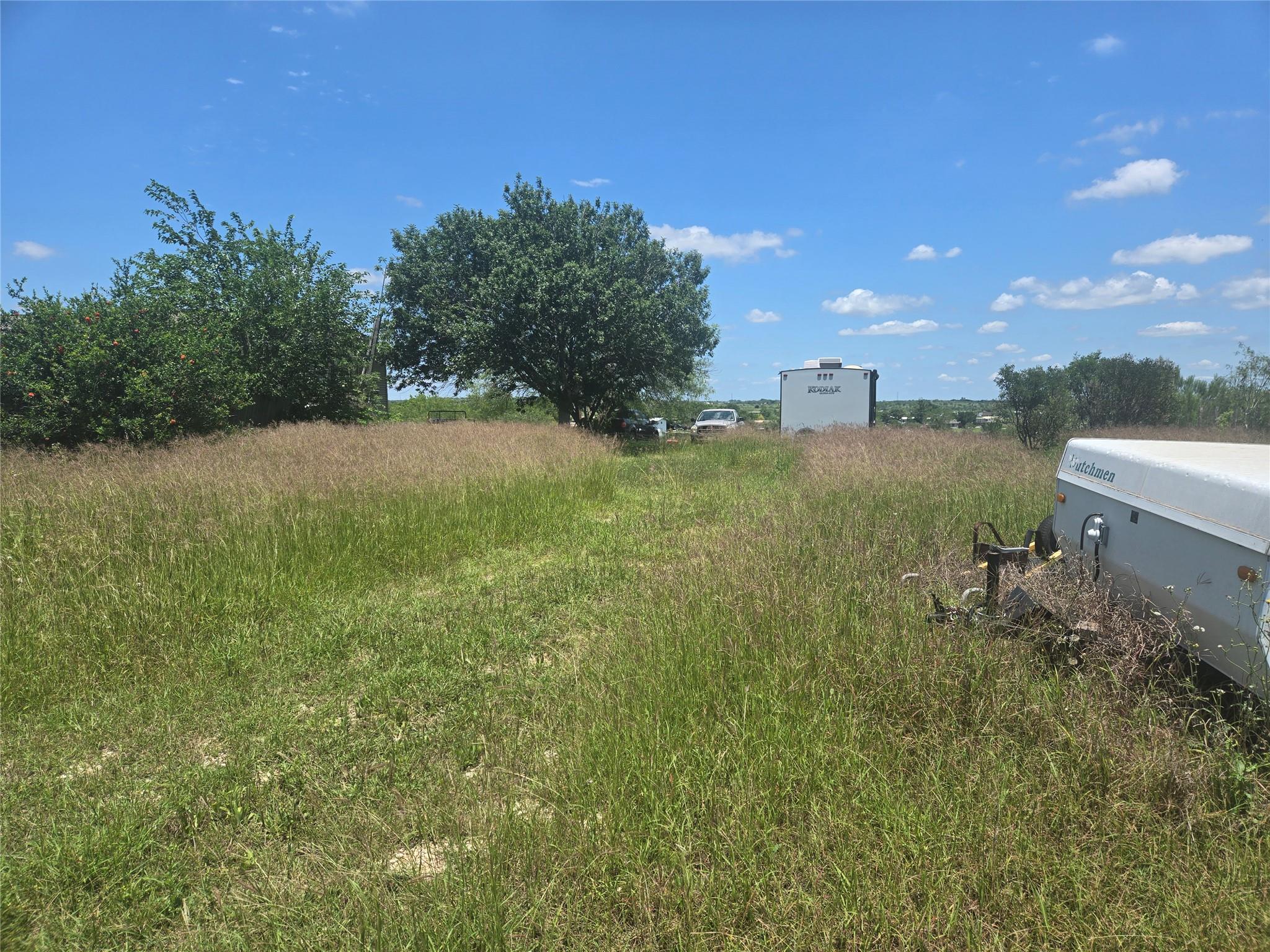 150 Longhorn Loop, Niederwald, TX 78640