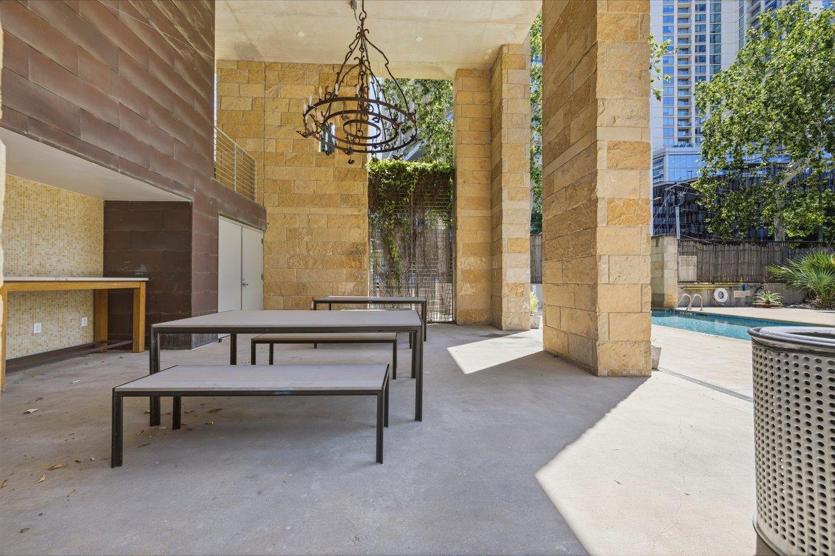 800 W 5th St # 705, Austin, TX 78703
