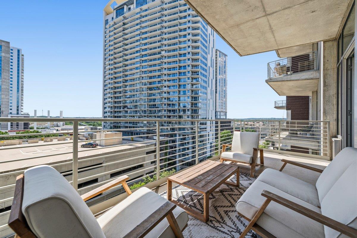 800 W 5th St # 705, Austin, TX 78703