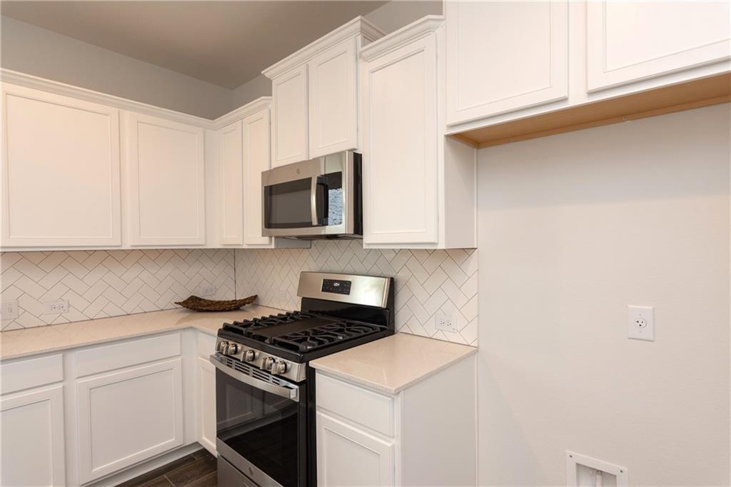 124 Spiny Lizard Ln, San Marcos, TX 78666