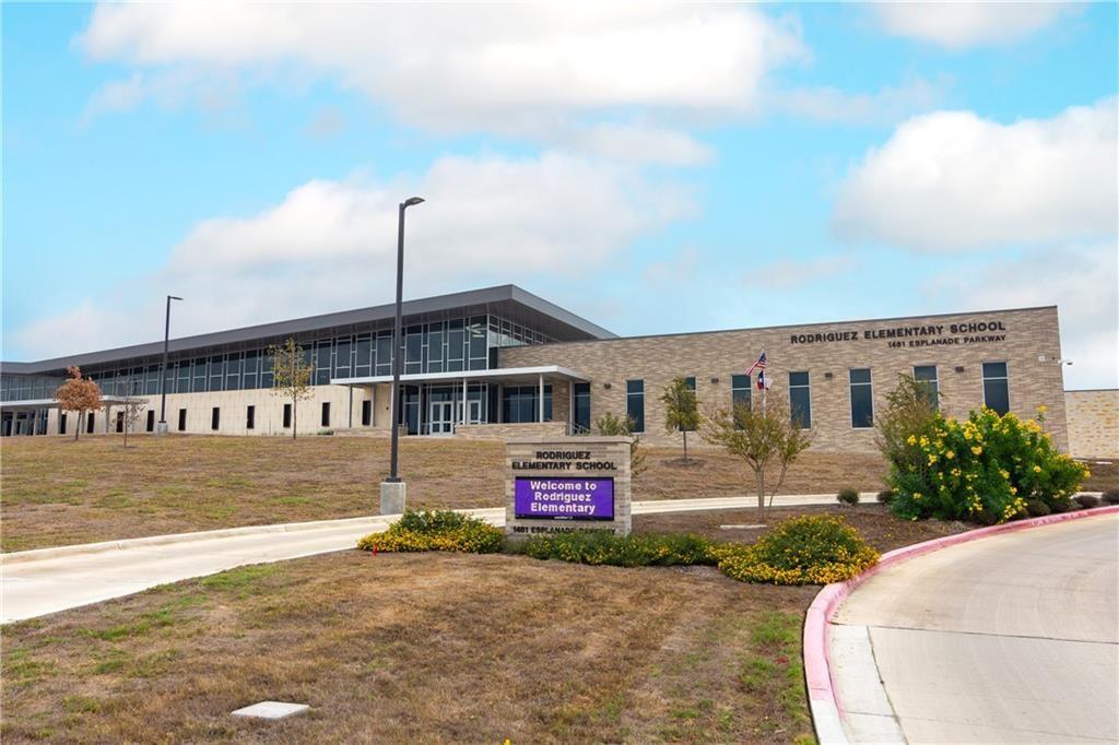 124 Spiny Lizard Ln, San Marcos, TX 78666