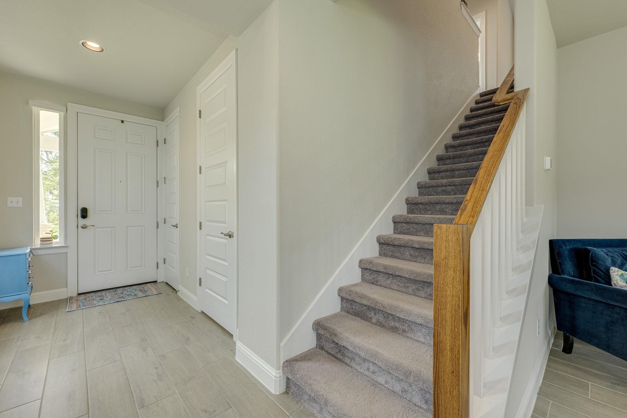 208 Stone Canyon Dr, Georgetown, TX 78628