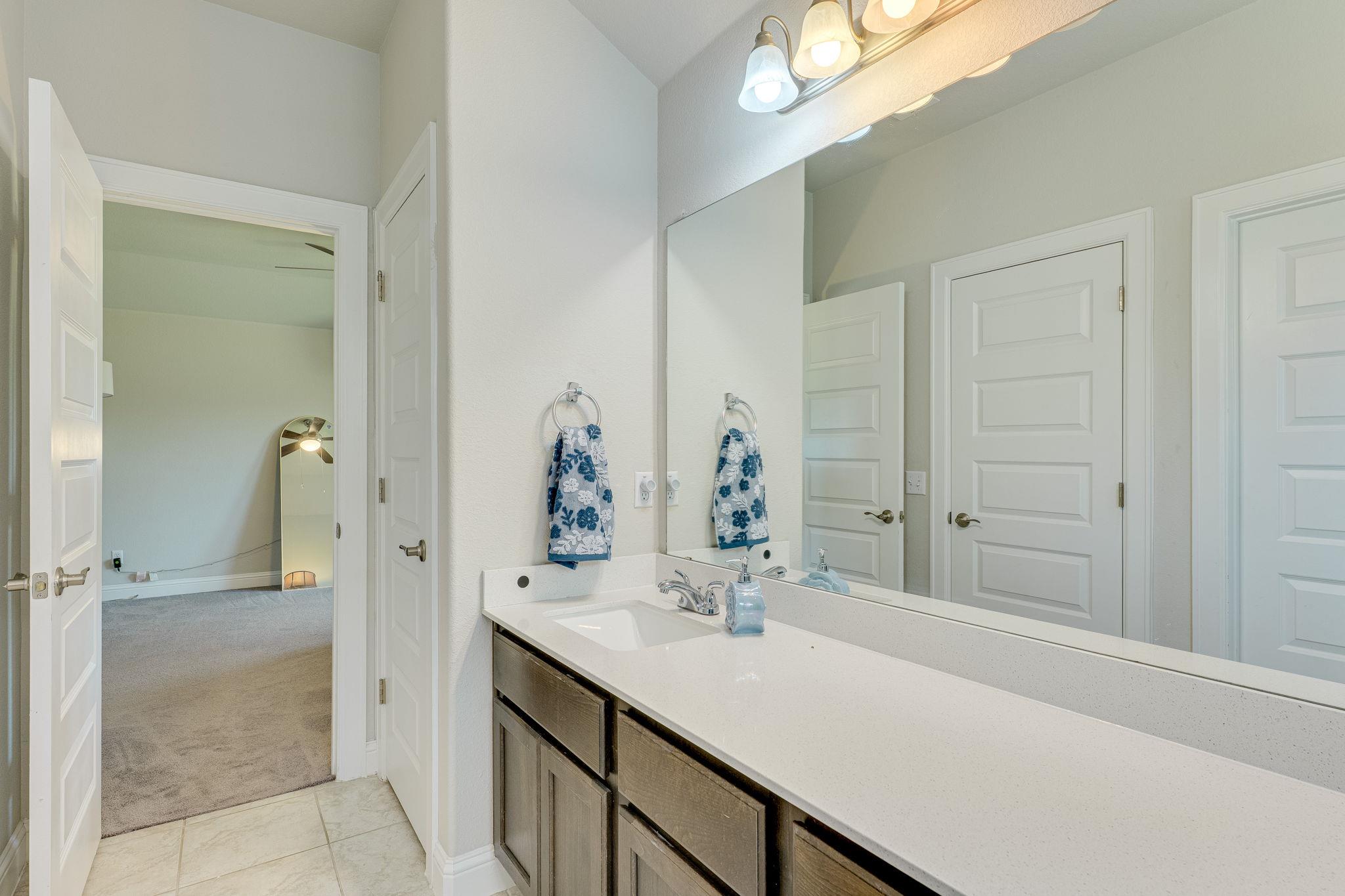 208 Stone Canyon Dr, Georgetown, TX 78628