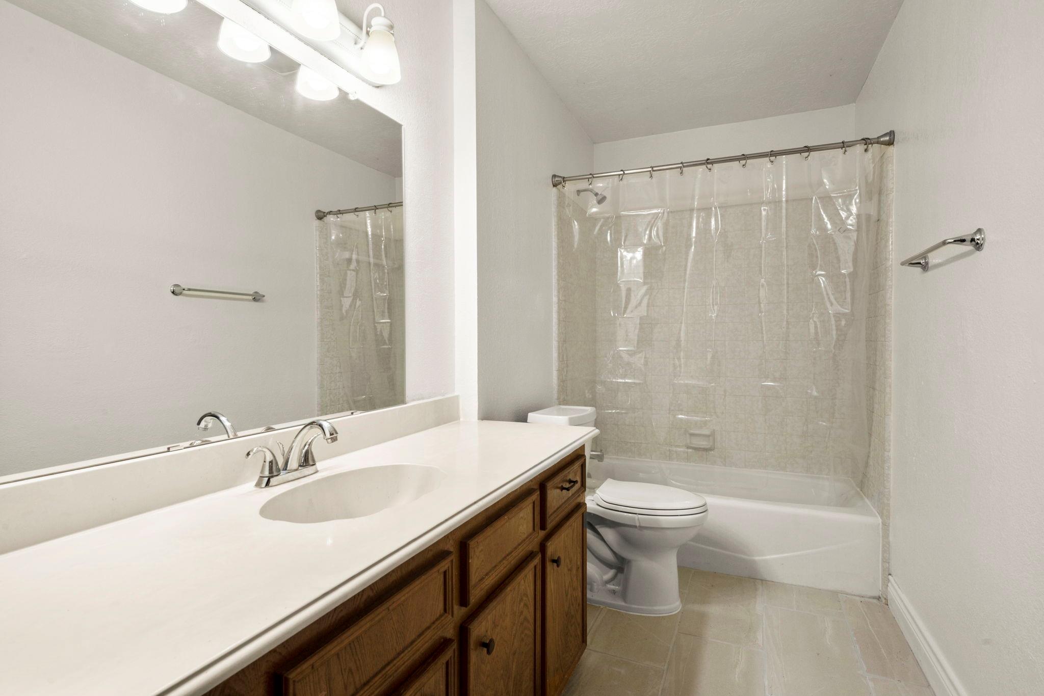 31707 Oak Xing, Magnolia, TX 77355