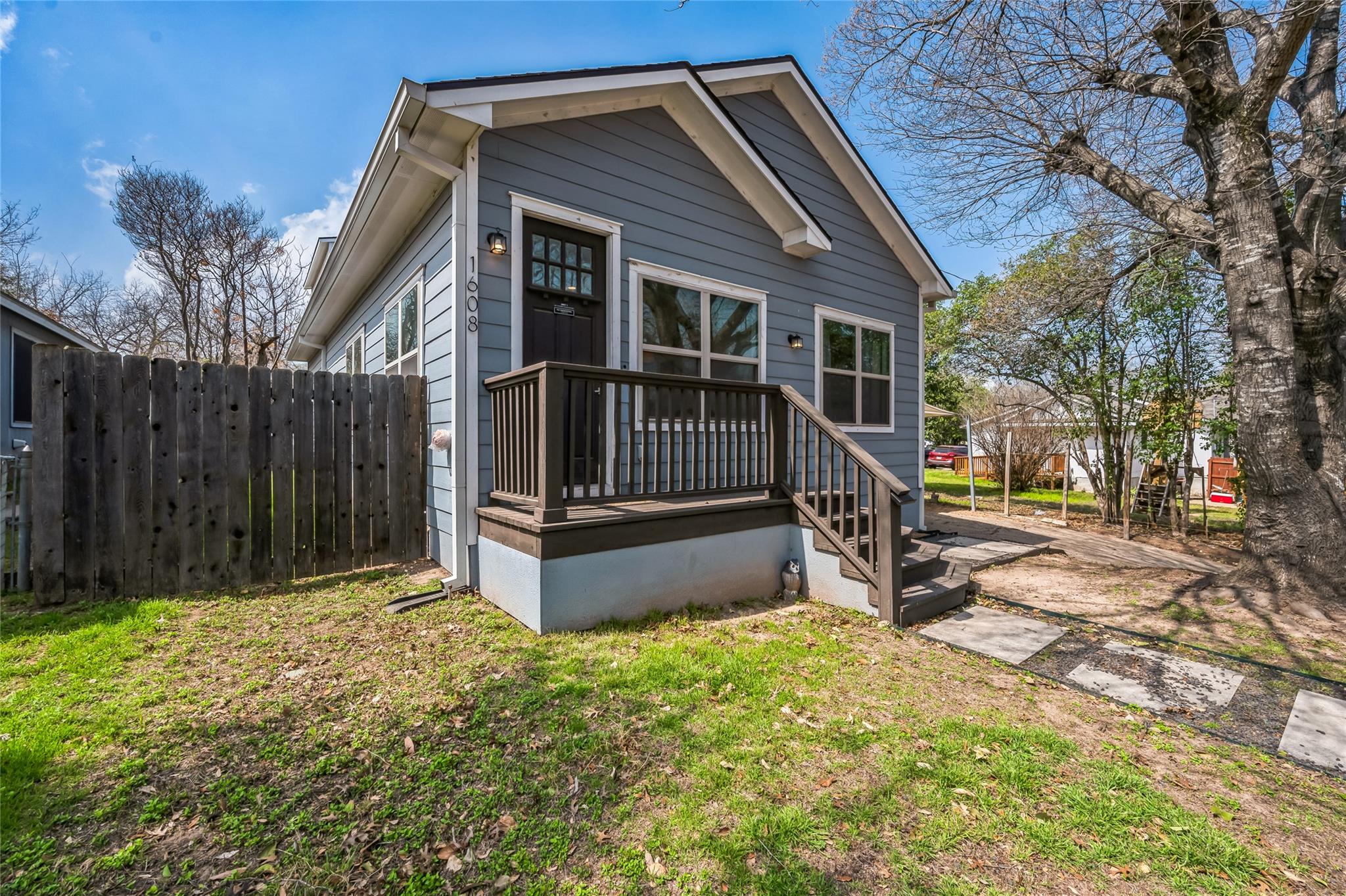 1608 Ulit Ave # A, Austin, TX 78702