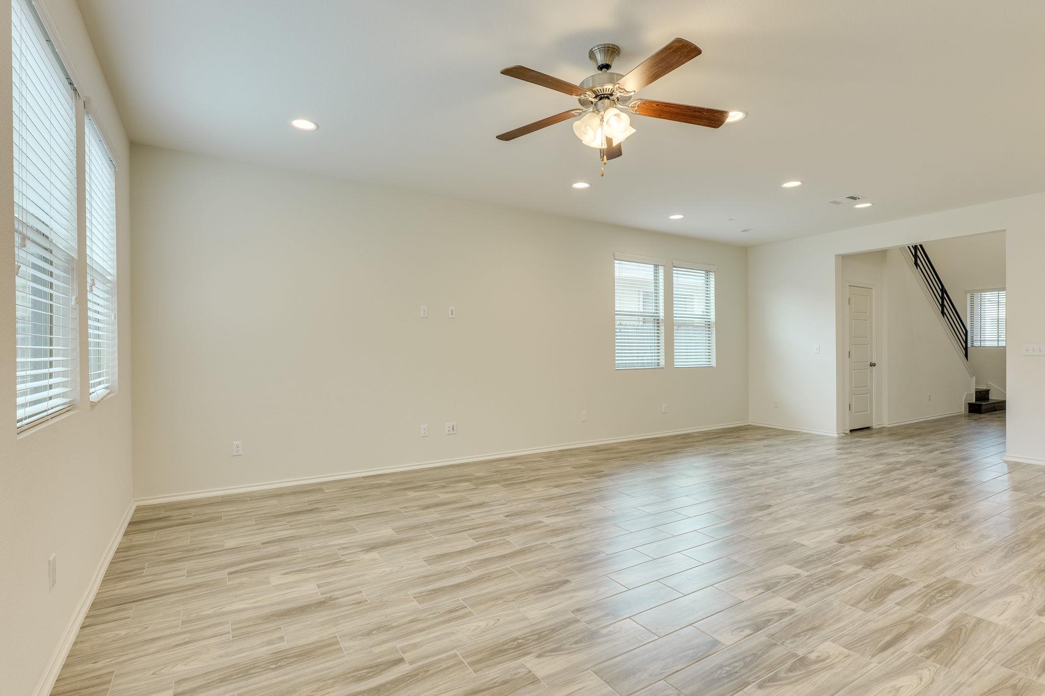 13519 Feldspar Dr, Austin, TX 78729