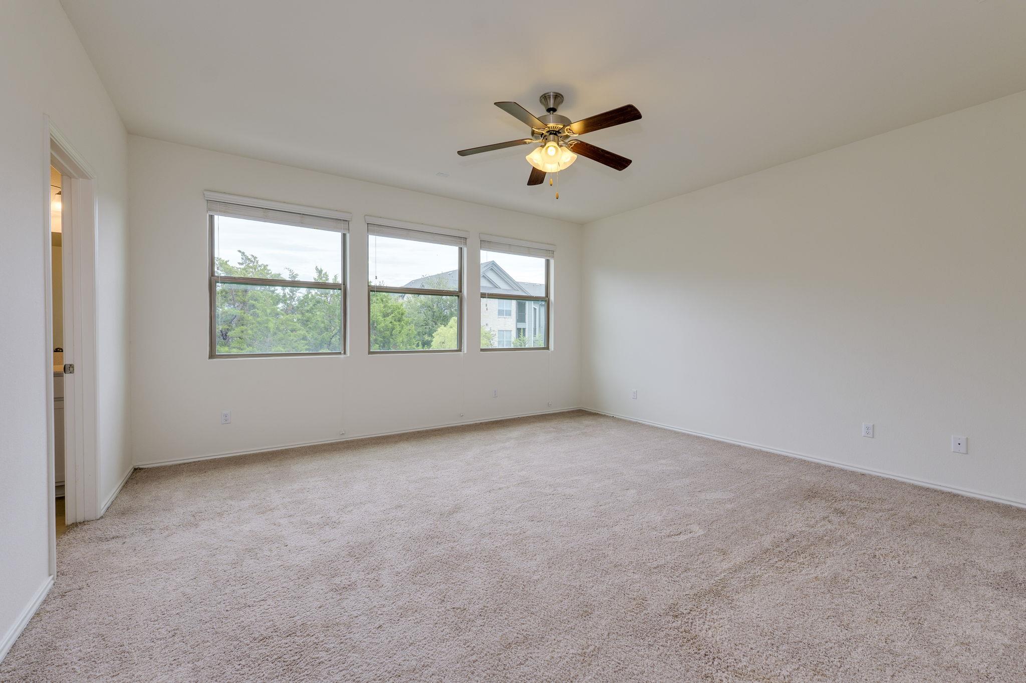 13519 Feldspar Dr, Austin, TX 78729