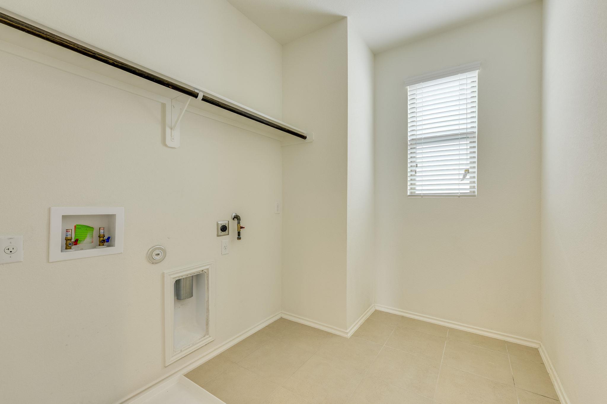 13519 Feldspar Dr, Austin, TX 78729
